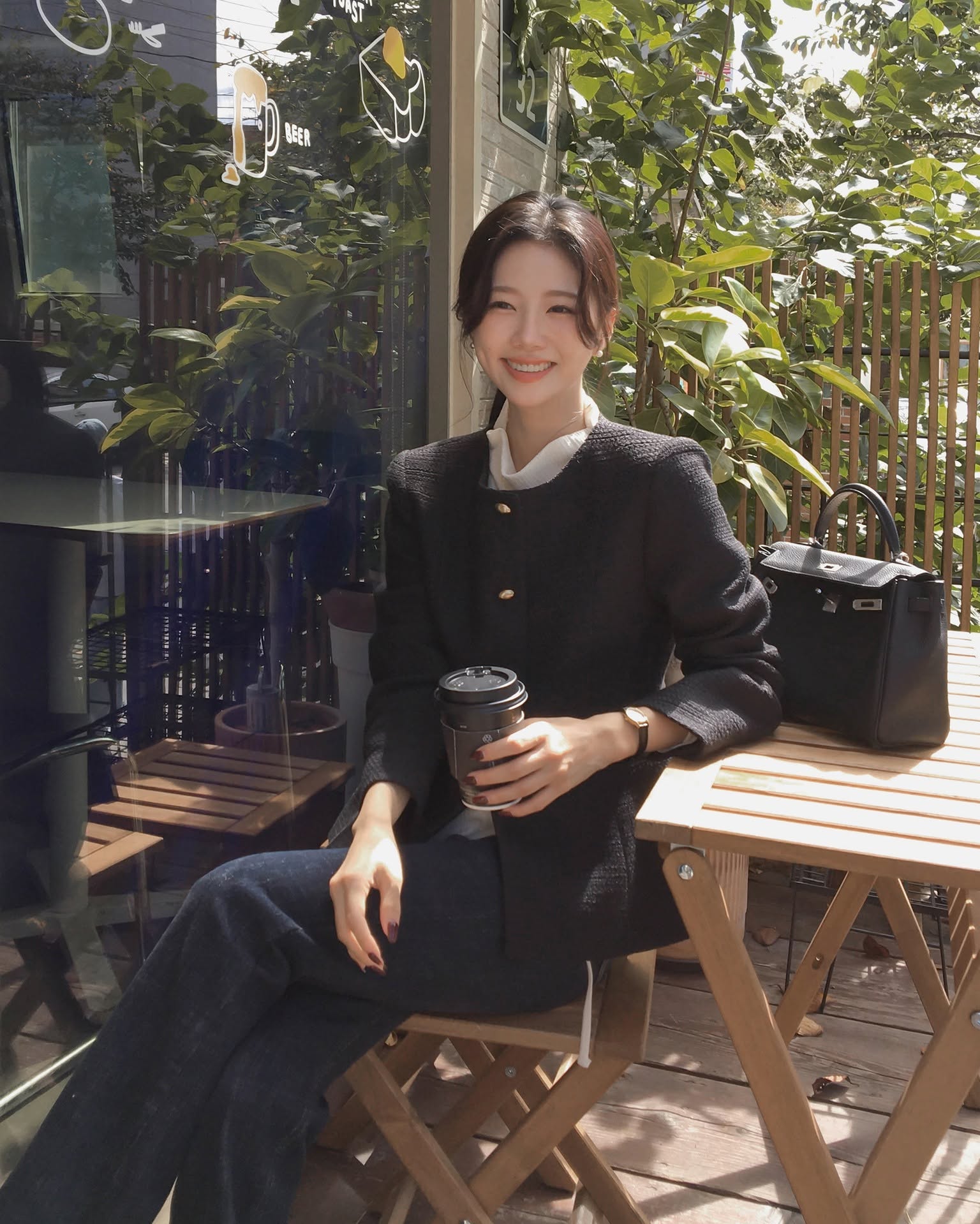 5 mẫu áo khoác sang trọng nhất, bên trong mặc đơn giản mấy cũng thành đẳng cấp- Ảnh 3. 5 mẫu áo khoác sang trọng nhất, bên trong mặc đơn giản mấy cũng thành đẳng cấp- Ảnh 3.