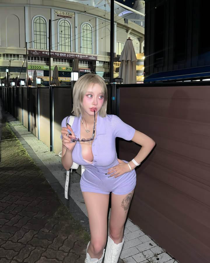 Nữ thần đường đua Hàn Quốc chuyển hướng làm coser khiến fan mê mệt vì thân hình bốc lửa- Ảnh 7. Nữ thần đường đua Hàn Quốc chuyển hướng làm coser khiến fan mê mệt vì thân hình bốc lửa- Ảnh 7.