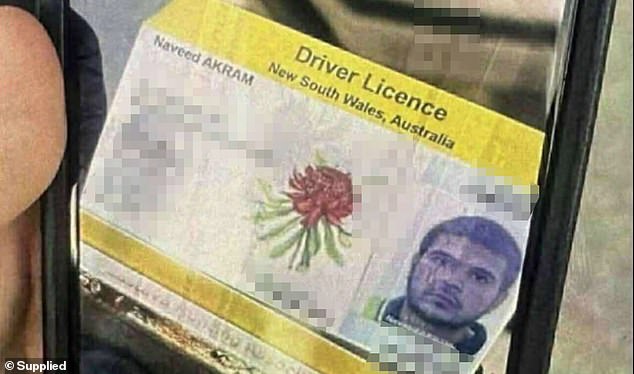 Công bố đoạn video tại hiện trường vụ xả súng rúng động nước Úc: Người người tháo chạy trong hoảng loạn- Ảnh 3. Công bố đoạn video tại hiện trường vụ xả súng rúng động nước Úc: Người người tháo chạy trong hoảng loạn- Ảnh 3.