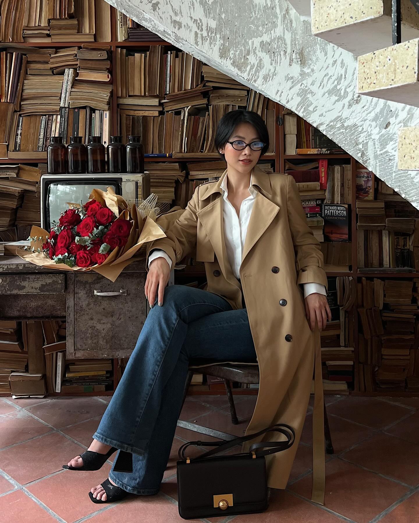 Mỹ nhân Việt toàn là "cao thủ" chọn áo khoác, thường xuyên diện 5 kiểu sang chảnh mà vẫn hack tuổi rất đỉnh- Ảnh 9. Mỹ nhân Việt toàn là "cao thủ" chọn áo khoác, thường xuyên diện 5 kiểu sang chảnh mà vẫn hack tuổi rất đỉnh- Ảnh 9.