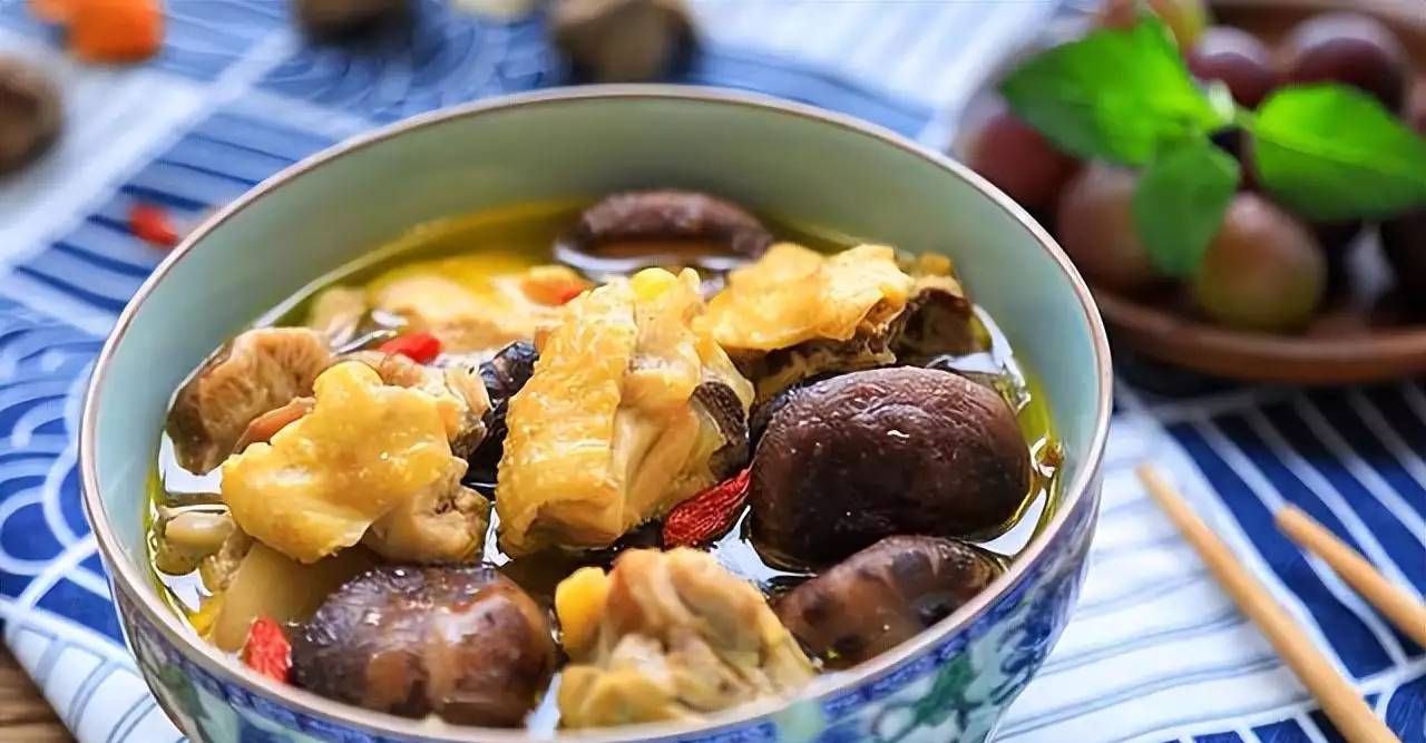 Người phụ nữ 66 tuổi có mật độ xương như tuổi 50, câu chuyện phía sau khiến nhiều người tự hỏi 