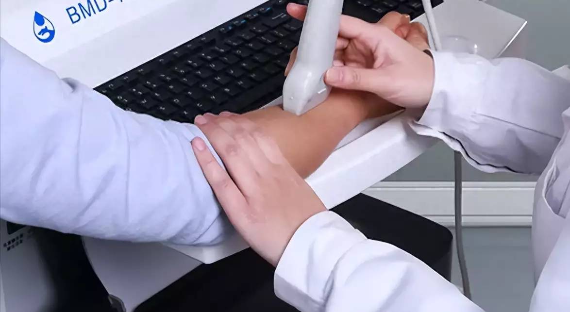 Người phụ nữ 66 tuổi có mật độ xương như tuổi 50, câu chuyện phía sau khiến nhiều người tự hỏi 