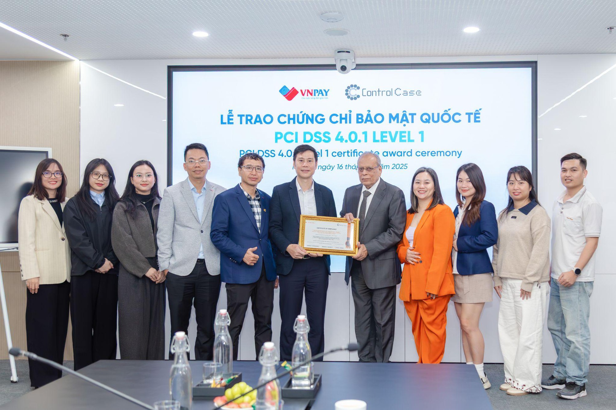 VNPAY 6 năm liền đạt chứng chỉ bảo mật PCI DSS cấp độ cao nhất- Ảnh 1. VNPAY 6 năm liền đạt chứng chỉ bảo mật PCI DSS cấp độ cao nhất- Ảnh 1.