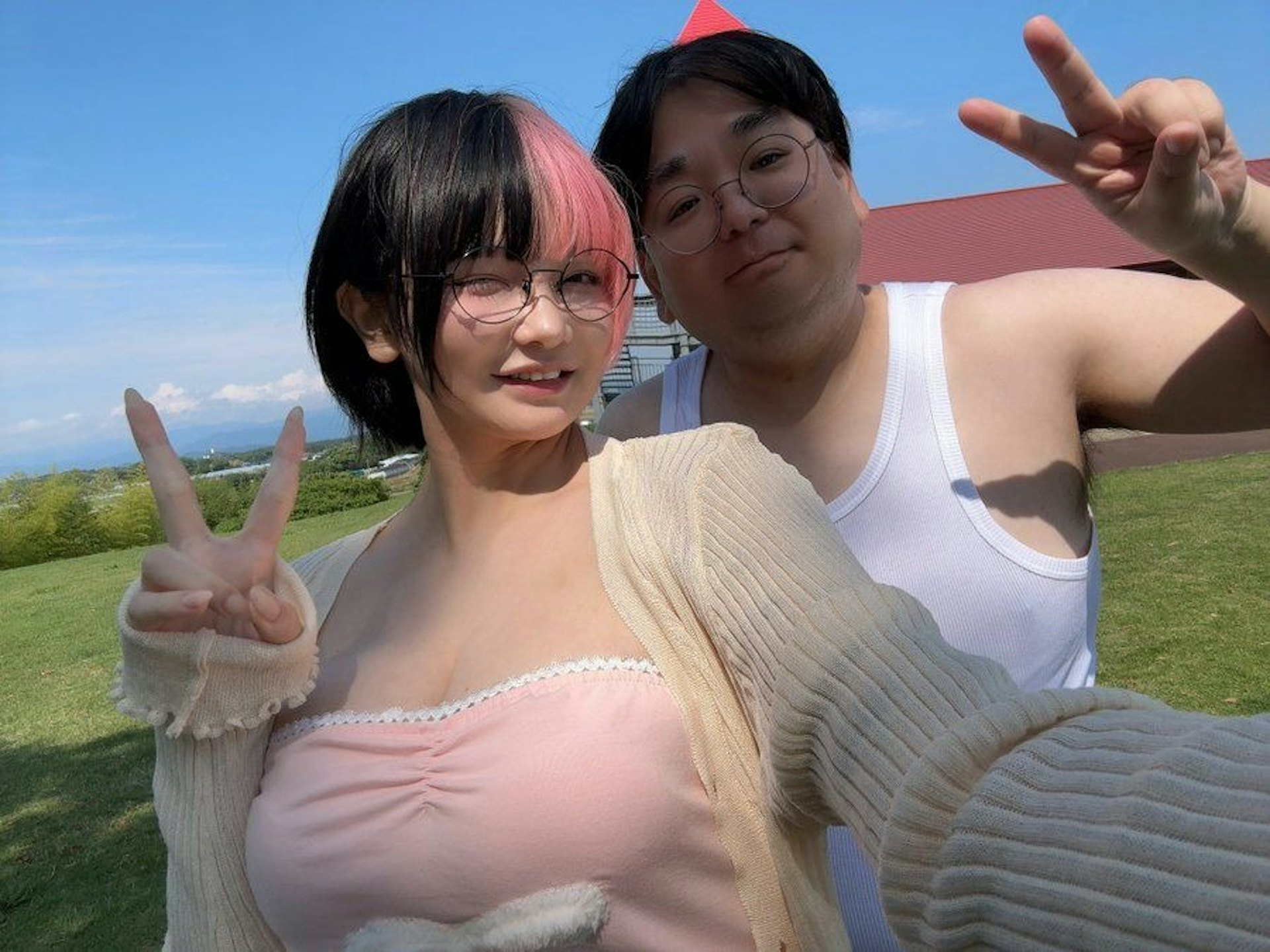 photo-1765936907138 photo-1765936907138