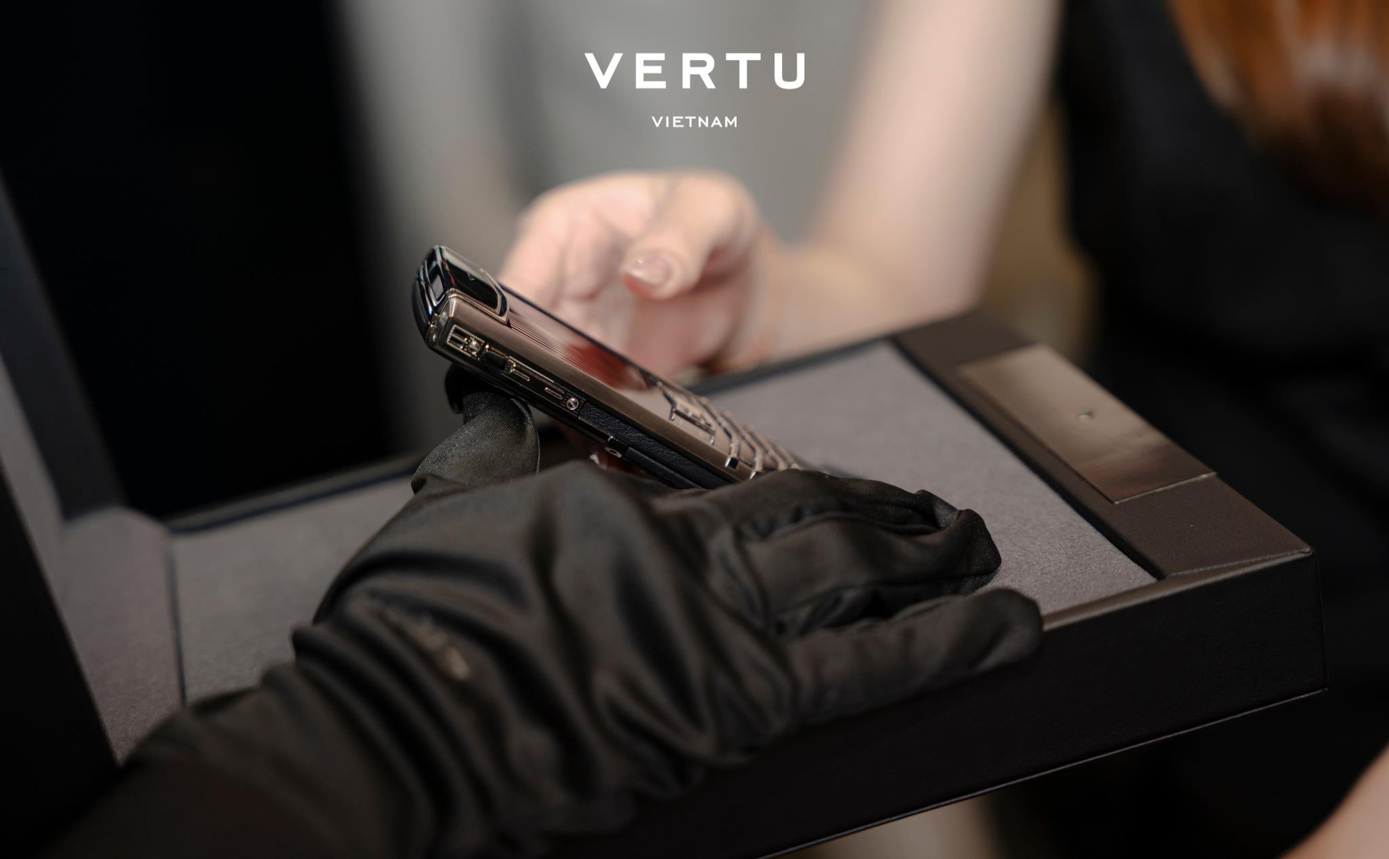 Doanh nhân Việt đang tò mò điều gì ở mẫu smartphone AI của Vertu?- Ảnh 2. Doanh nhân Việt đang tò mò điều gì ở mẫu smartphone AI của Vertu?- Ảnh 2.