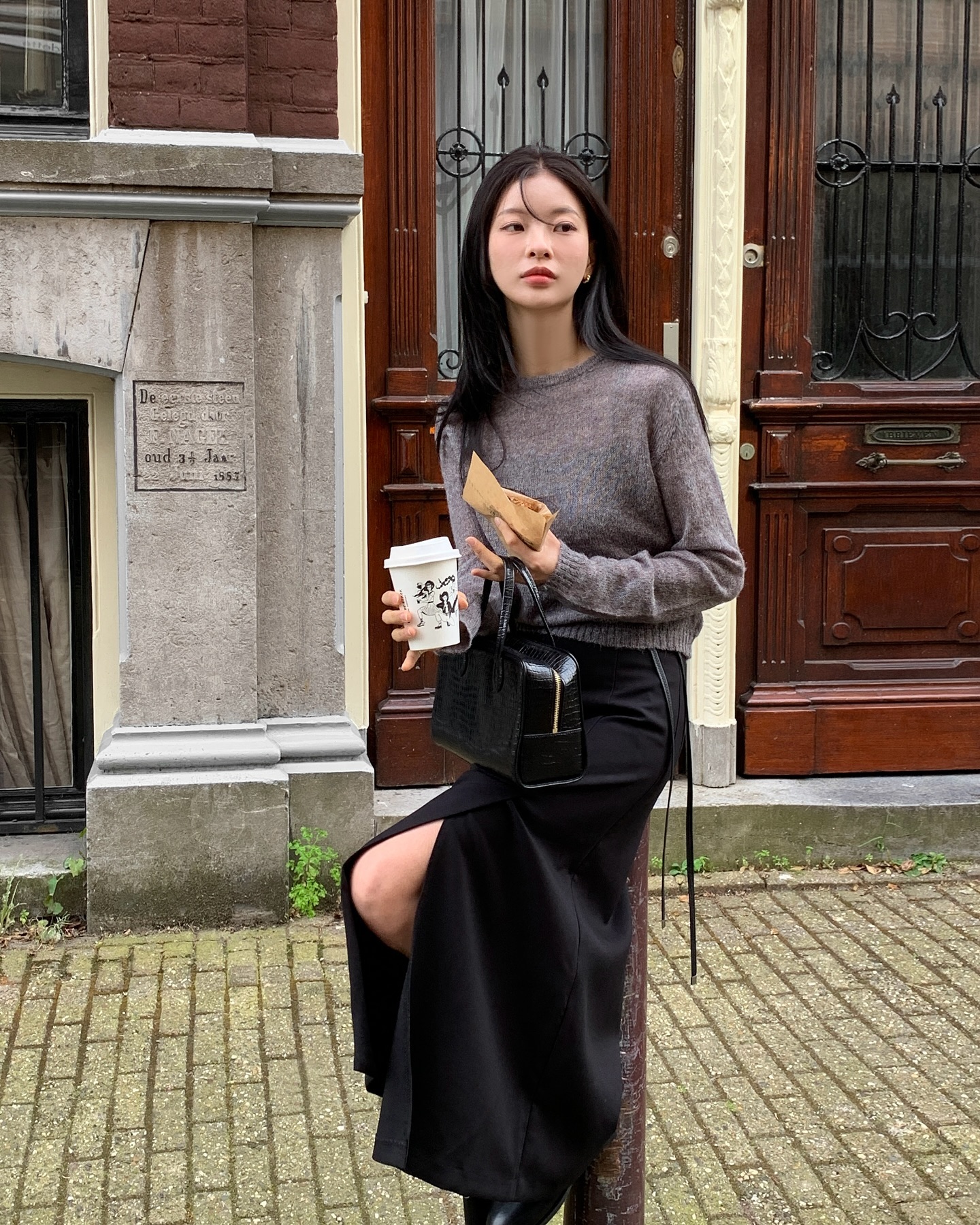 5 món thời trang hack tuổi hiệu quả nhất: Giờ mà sắm thì ra Tết vẫn mặc đẹp- Ảnh 6.