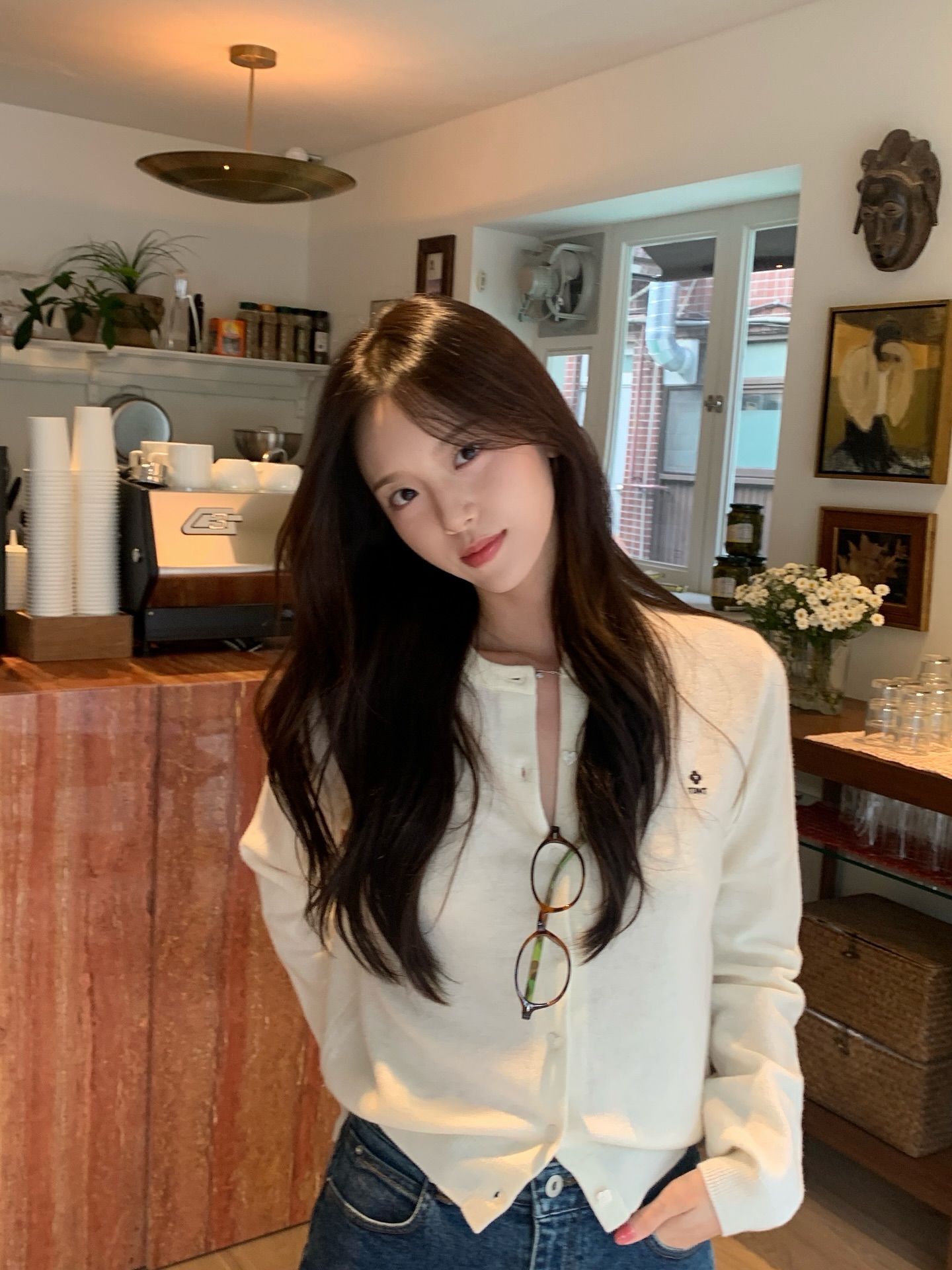 5 món thời trang hack tuổi hiệu quả nhất: Giờ mà sắm thì ra Tết vẫn mặc đẹp- Ảnh 1.