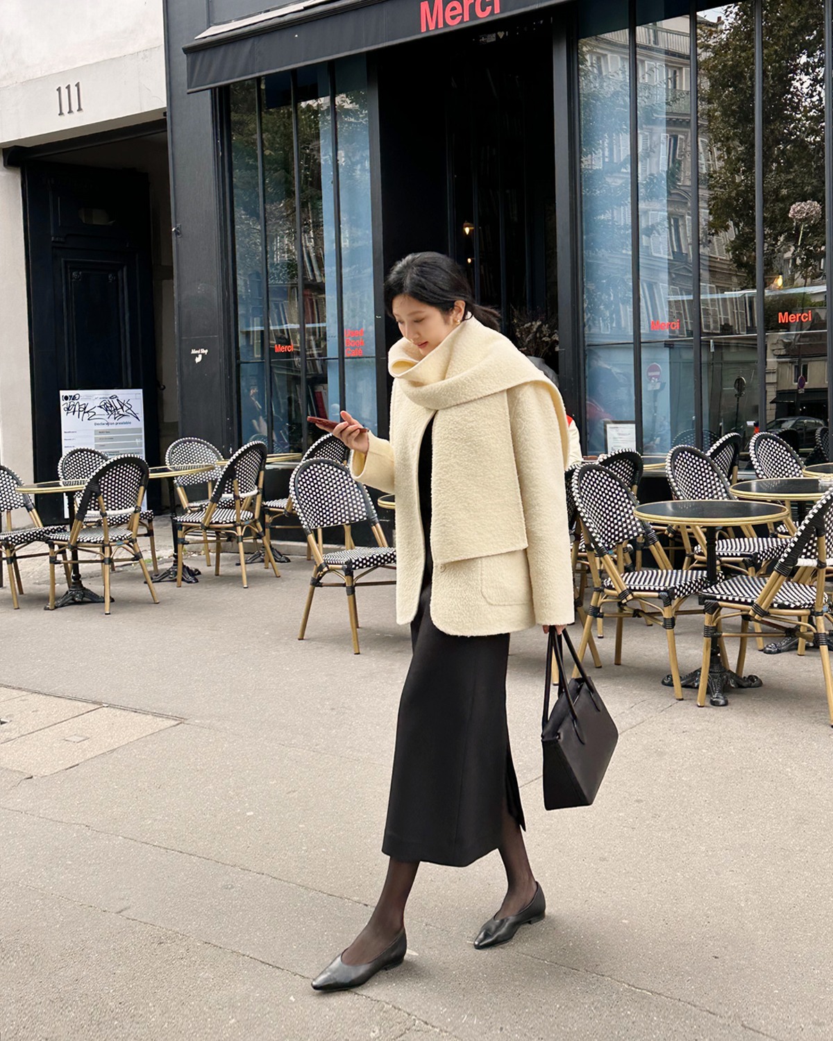 5 công thức tôn dáng tối ưu khi đi giày bệt, biết hết là không muốn đi giày cao gót nữa- Ảnh 4.