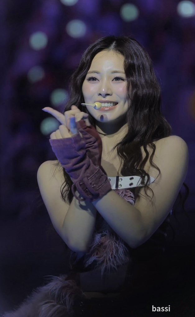 Mất 10 năm mới thấy mỹ nhân đẹp nhất thế giới tỏa sáng hơn bao giờ hết- Ảnh 7. Mất 10 năm mới thấy mỹ nhân đẹp nhất thế giới tỏa sáng hơn bao giờ hết- Ảnh 7.