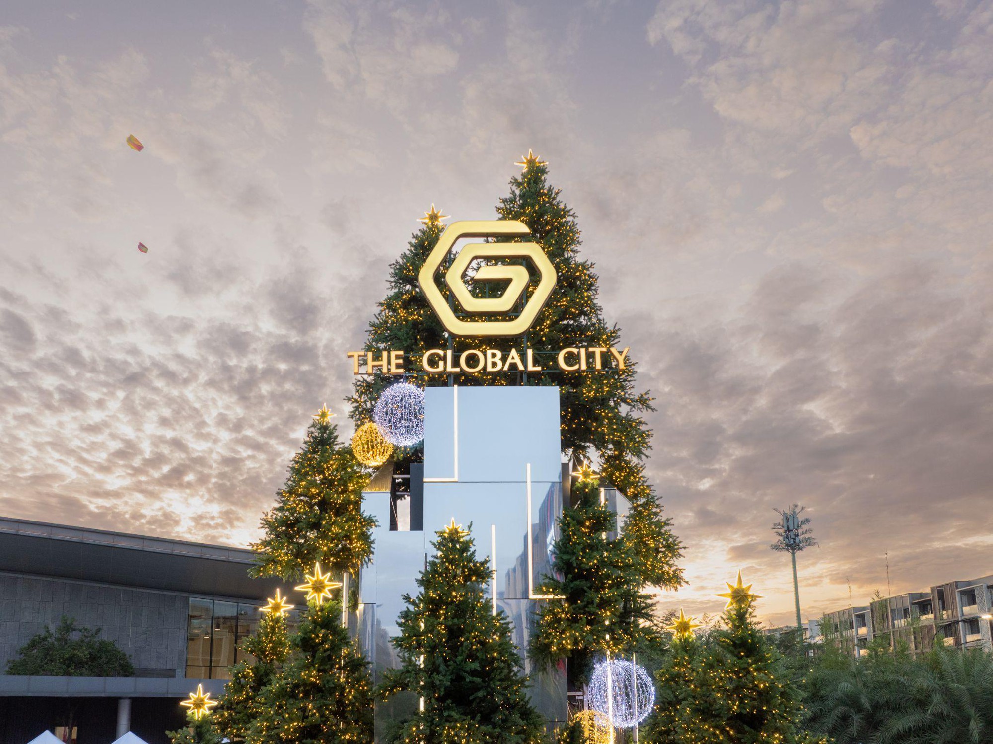 Global Festive - Thắp sáng mùa lễ hội tại The Global City- Ảnh 1. Global Festive - Thắp sáng mùa lễ hội tại The Global City- Ảnh 1.