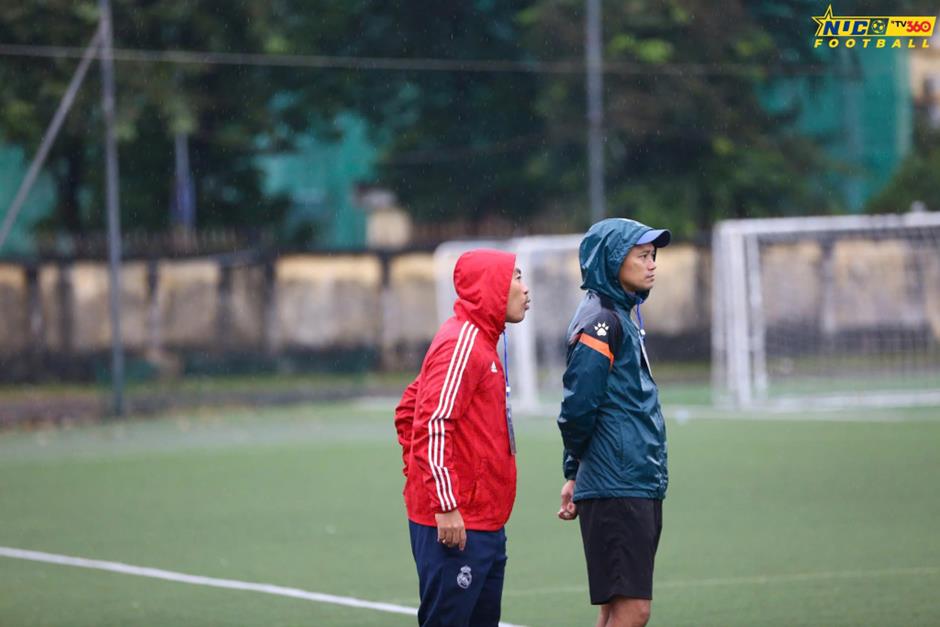 Tân binh Phương Đông gây sốc: Mang chất “phủi Hà Nội” vào sân chơi lớn nhất của bóng đá sinh viên!- Ảnh 2.
