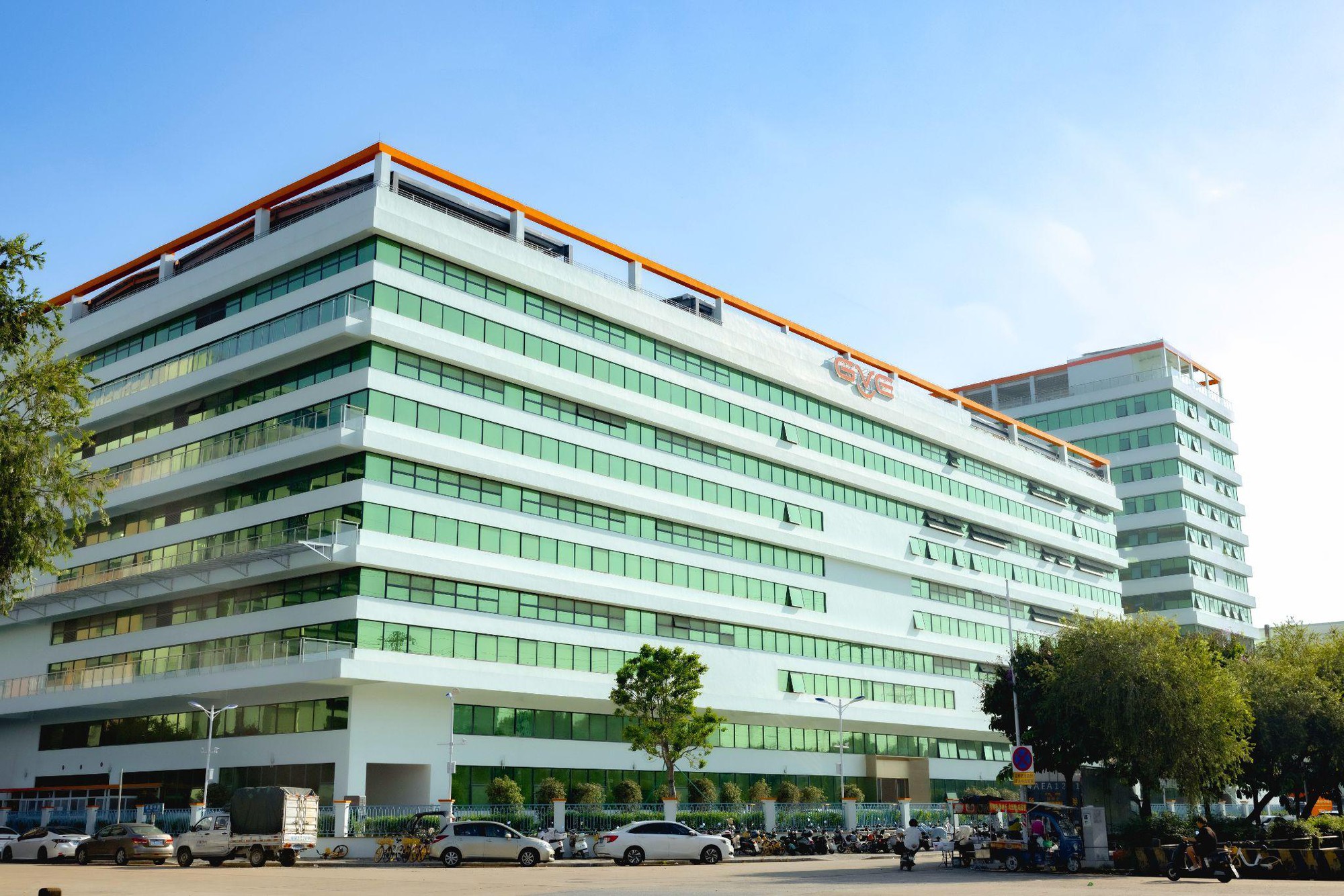 HQT Logistics đưa giải pháp bộ sạc gần hơn với hạ tầng năng lượng trong nước- Ảnh 3.