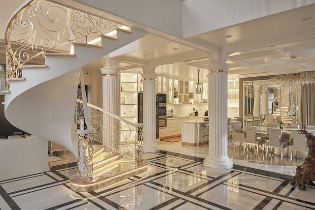 Loá mắt khung cảnh bên trong biệt thự đắt đỏ, 3,6 tỷ chỉ xây được cái cổng của Lệ Quyên- Ảnh 5. Loá mắt khung cảnh bên trong biệt thự đắt đỏ, 3,6 tỷ chỉ xây được cái cổng của Lệ Quyên- Ảnh 5.