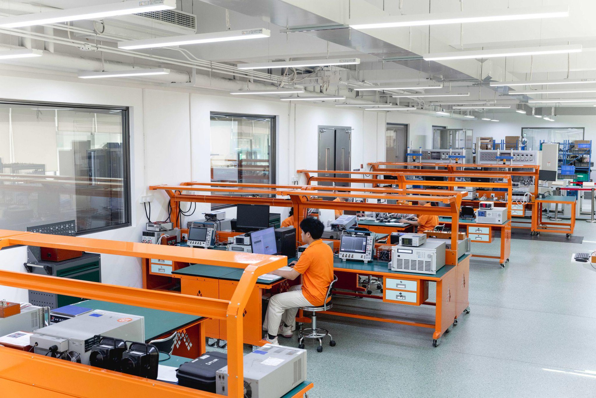 HQT Logistics đưa giải pháp bộ sạc gần hơn với hạ tầng năng lượng trong nước- Ảnh 4.