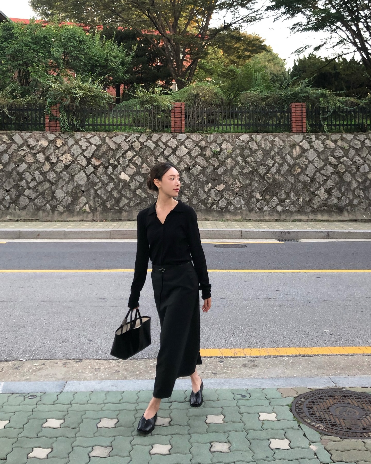 Giờ đừng ai sắm boots, đây mới là 5 mẫu giày phải có để sành điệu suốt 4 mùa- Ảnh 2.