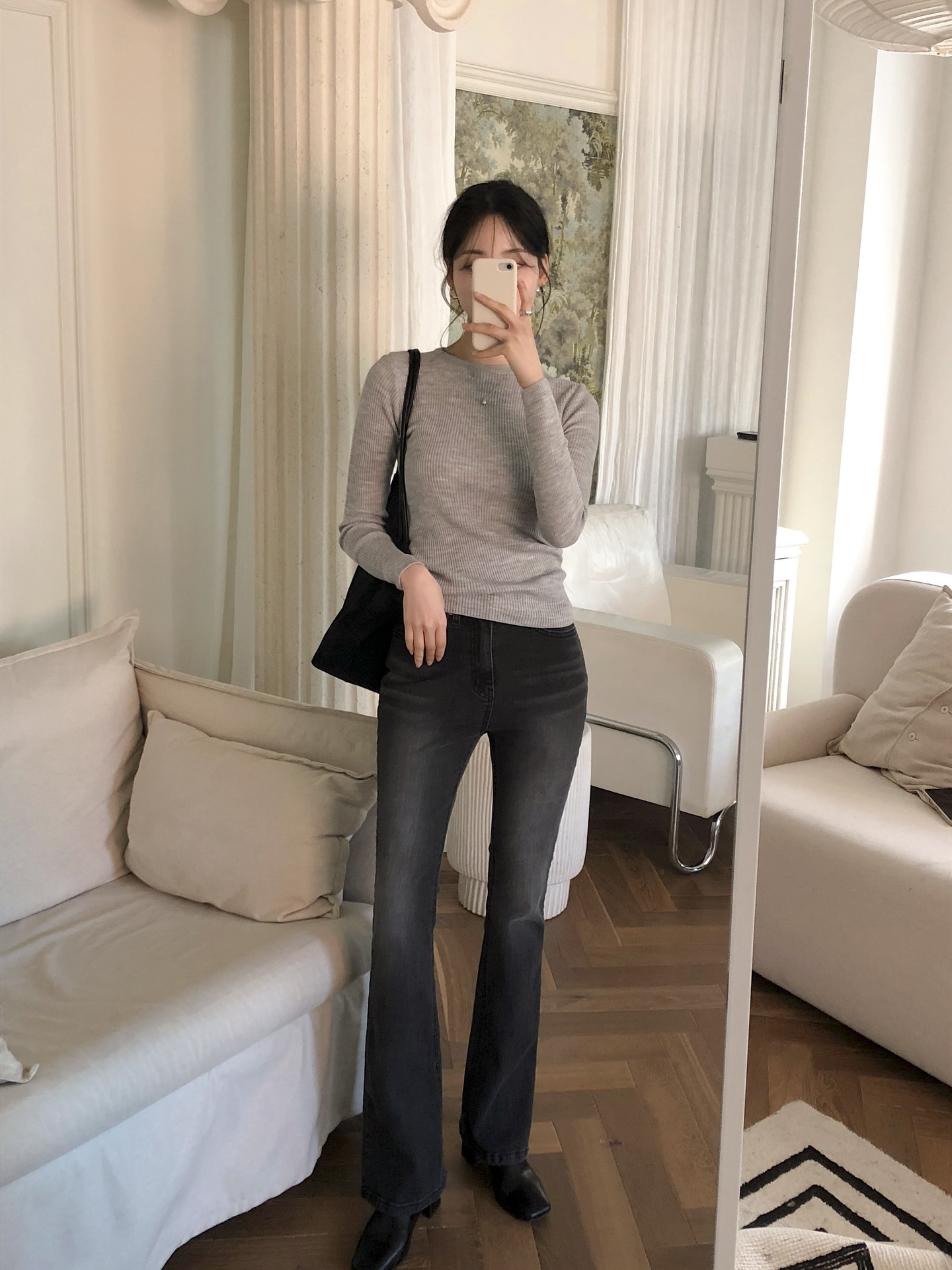 4 công thức mặc áo mỏng dài tay hợp nhất với những ngày không lạnh- Ảnh 5.