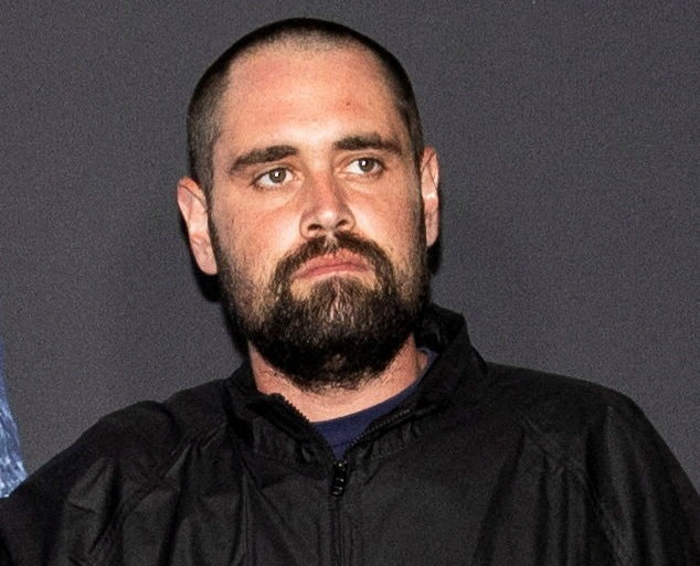 Dấu hiệu bất thường trước ngày "nghịch tử" sát hại bố mẹ là đạo diễn lừng danh thế giới- Ảnh 2.