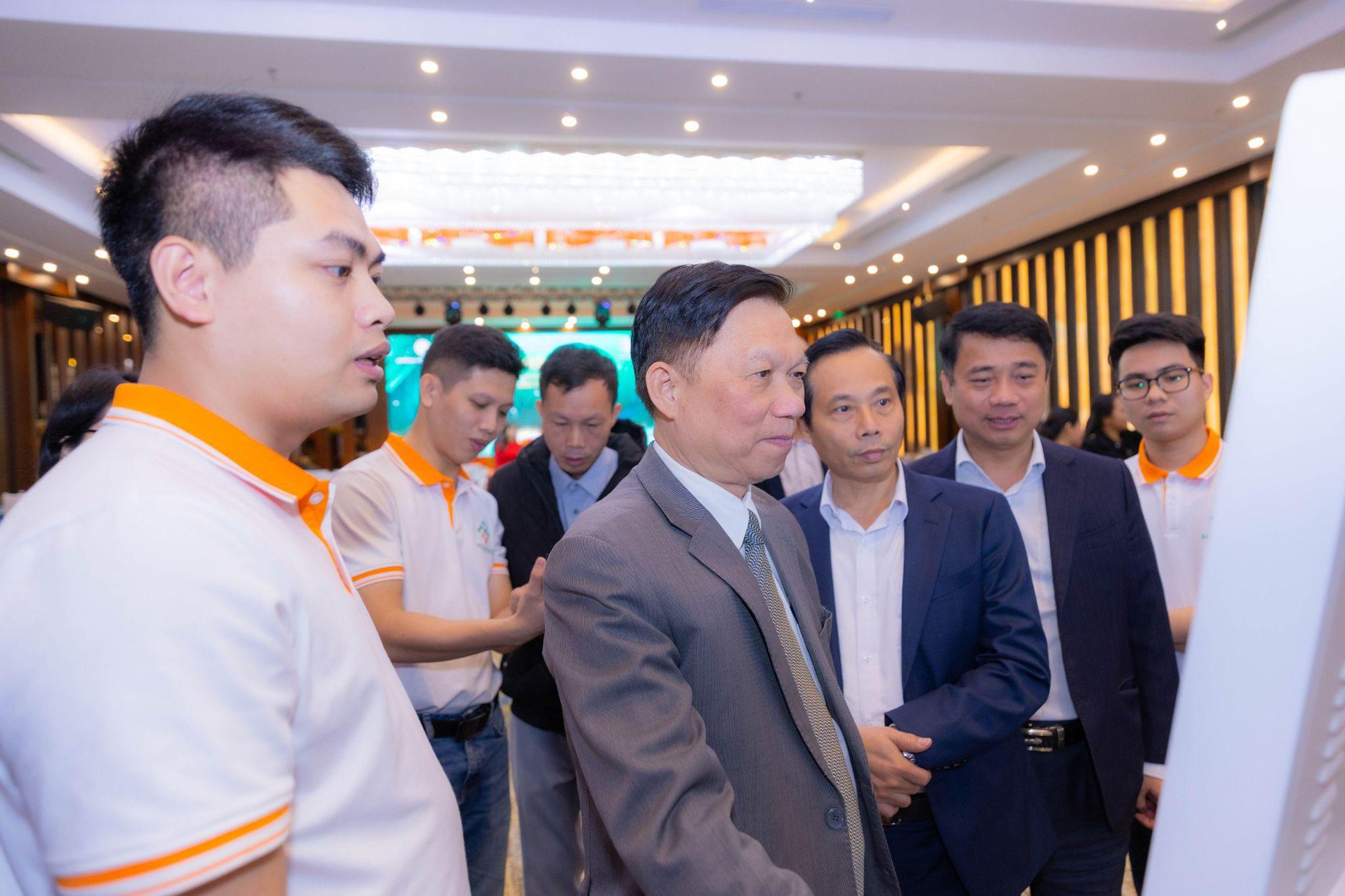 Meditech ra mắt, giới thiệu hệ sinh thái giải pháp y tế số toàn diện- Ảnh 1.