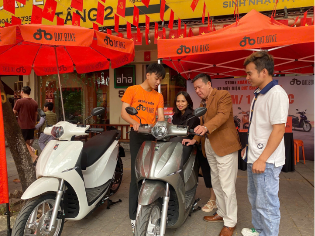 vv..vvThị trường xe máy điện 2025: Cuộc đua tăng tốc, thương hiệu nào đang giành lợi thế?- Ảnh 5.