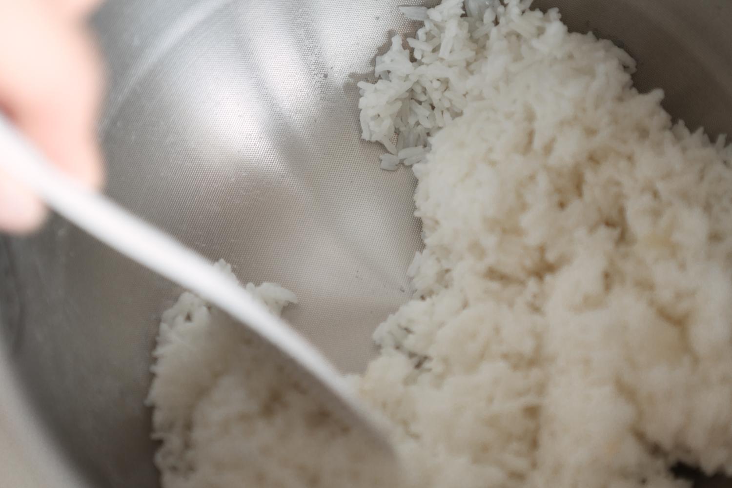 Nồi cơm điện tử Joyoung JNRC-401: Chống dính tự nhiên không lớp phủ, có gì hay mà cơm ngon đạt chuẩn?- Ảnh 2. Nồi cơm điện tử Joyoung JNRC-401: Chống dính tự nhiên không lớp phủ, có gì hay mà cơm ngon đạt chuẩn?- Ảnh 2.