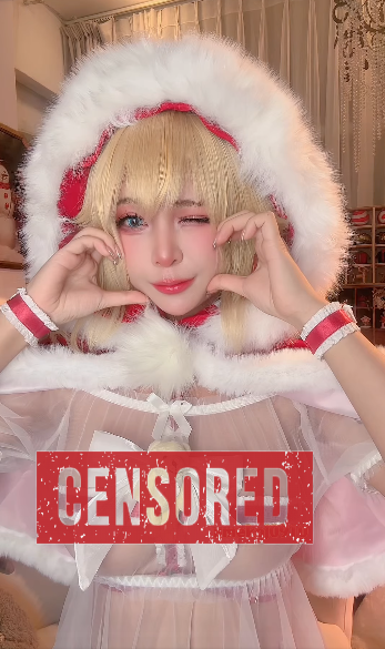 Phiên bản "bà già Noel" của nữ coser Việt khiến người xem “ngã ngửa” vì choáng ngợp- Ảnh 2.