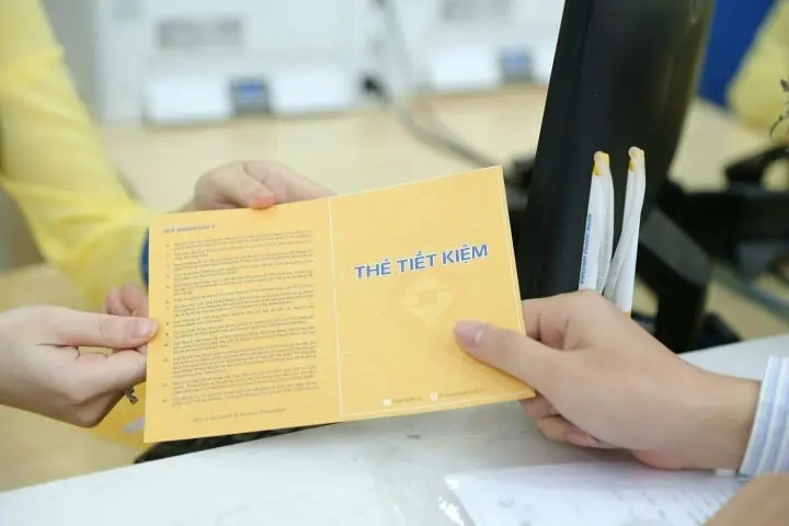 Không phải tài khoản nào cũng an toàn: 4 loại sổ tiết kiệm người lớn tuổi nên tránh để không mất tiền oan- Ảnh 3. Không phải tài khoản nào cũng an toàn: 4 loại sổ tiết kiệm người lớn tuổi nên tránh để không mất tiền oan- Ảnh 3.