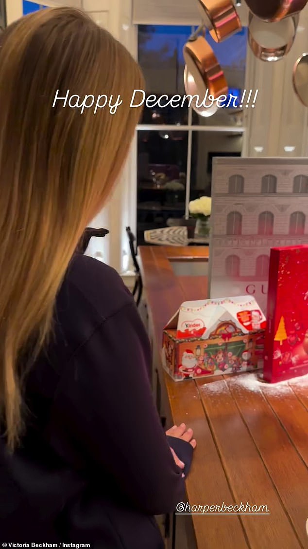 Tiểu thư Harper Beckham được mẹ tặng loạt quà Giáng sinh sang chảnh, chuẩn con nhà tài phiệt- Ảnh 1. Tiểu thư Harper Beckham được mẹ tặng loạt quà Giáng sinh sang chảnh, chuẩn con nhà tài phiệt- Ảnh 1.