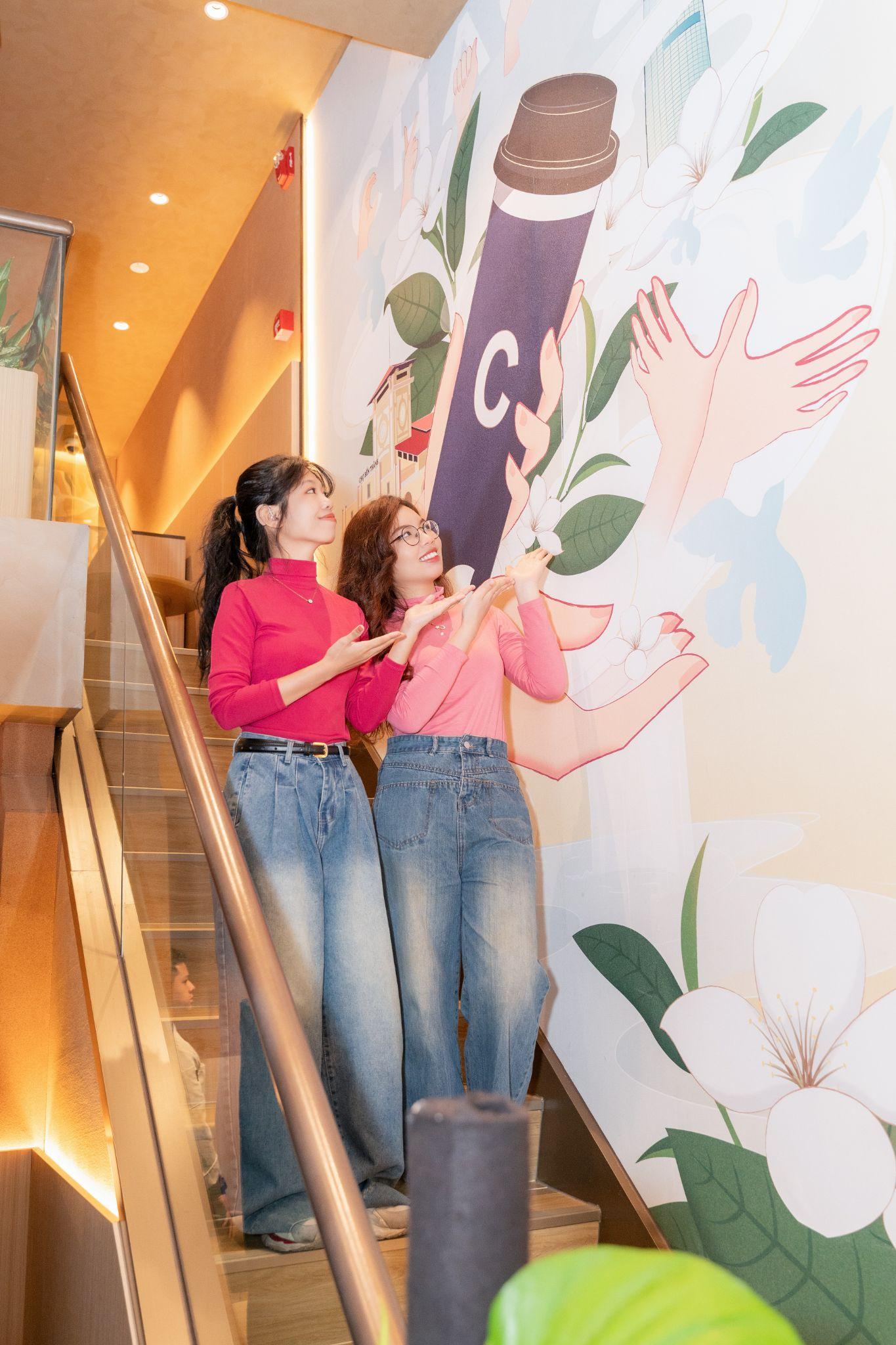 Khi đôi tay kể câu chuyện trà và kết nối- Ảnh 2. Khi đôi tay kể câu chuyện trà và kết nối- Ảnh 2.