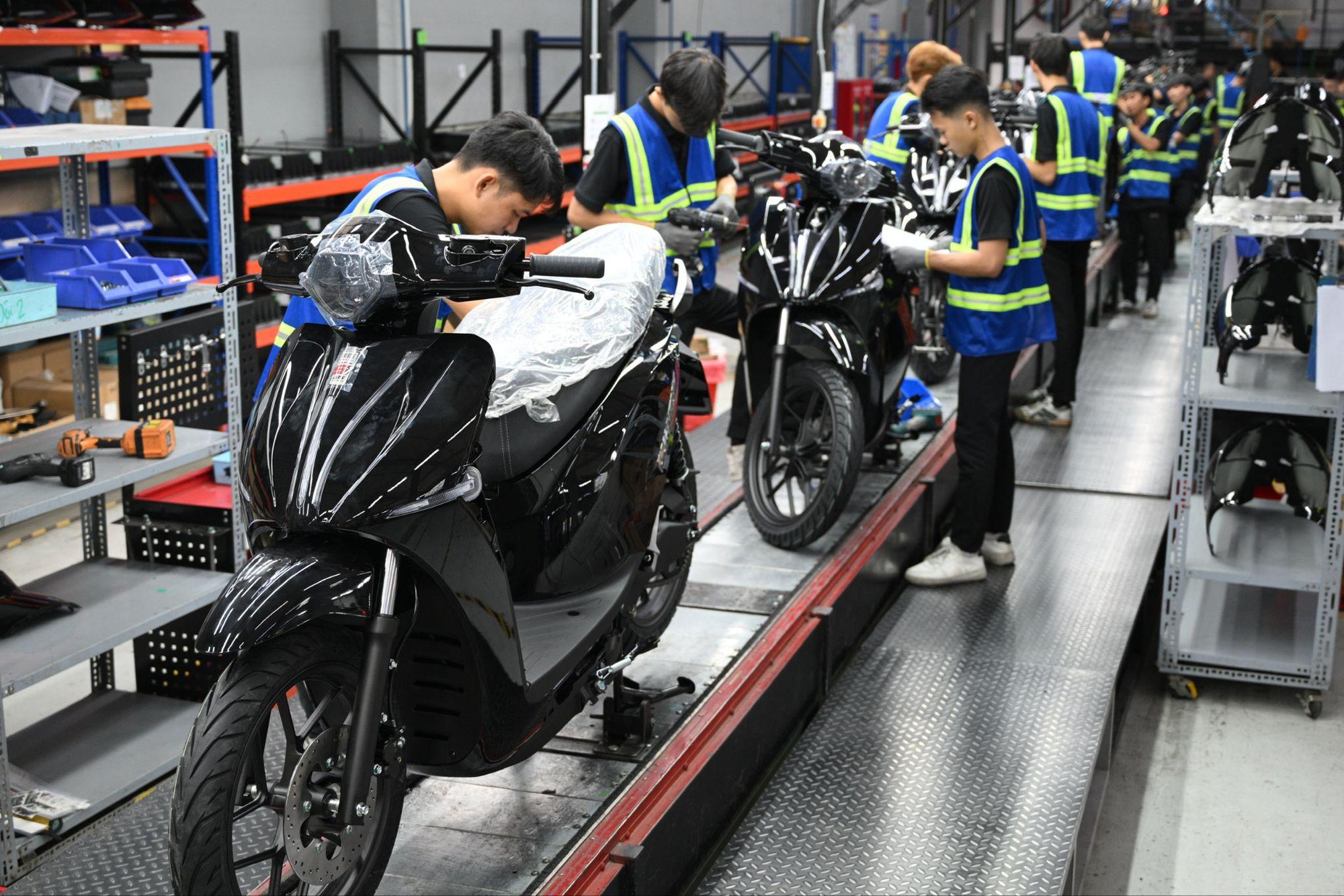 Nhiều người dùng Việt "tính toán" chuyển đổi sang xe máy điện Dat Bike- Ảnh 2. Nhiều người dùng Việt "tính toán" chuyển đổi sang xe máy điện Dat Bike- Ảnh 2.