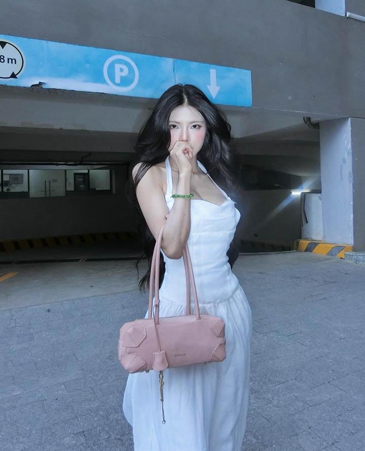 Mai Dora khoe ảnh kèm một cái tên, fan vừa đọc đã biết là “đồng đạo”- Ảnh 6. Mai Dora khoe ảnh kèm một cái tên, fan vừa đọc đã biết là “đồng đạo”- Ảnh 6.