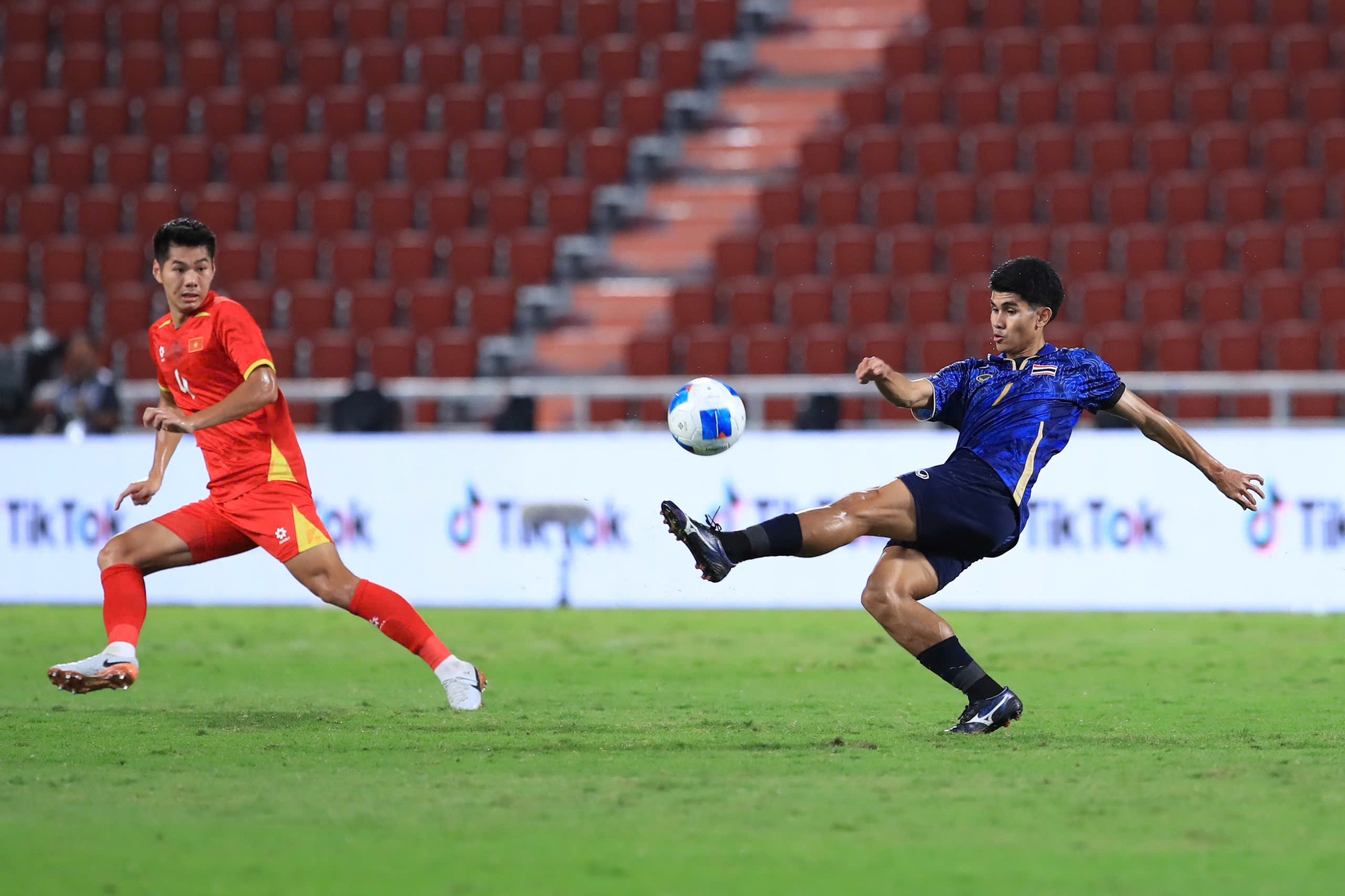 Giành HCV SEA Games, gia đình 