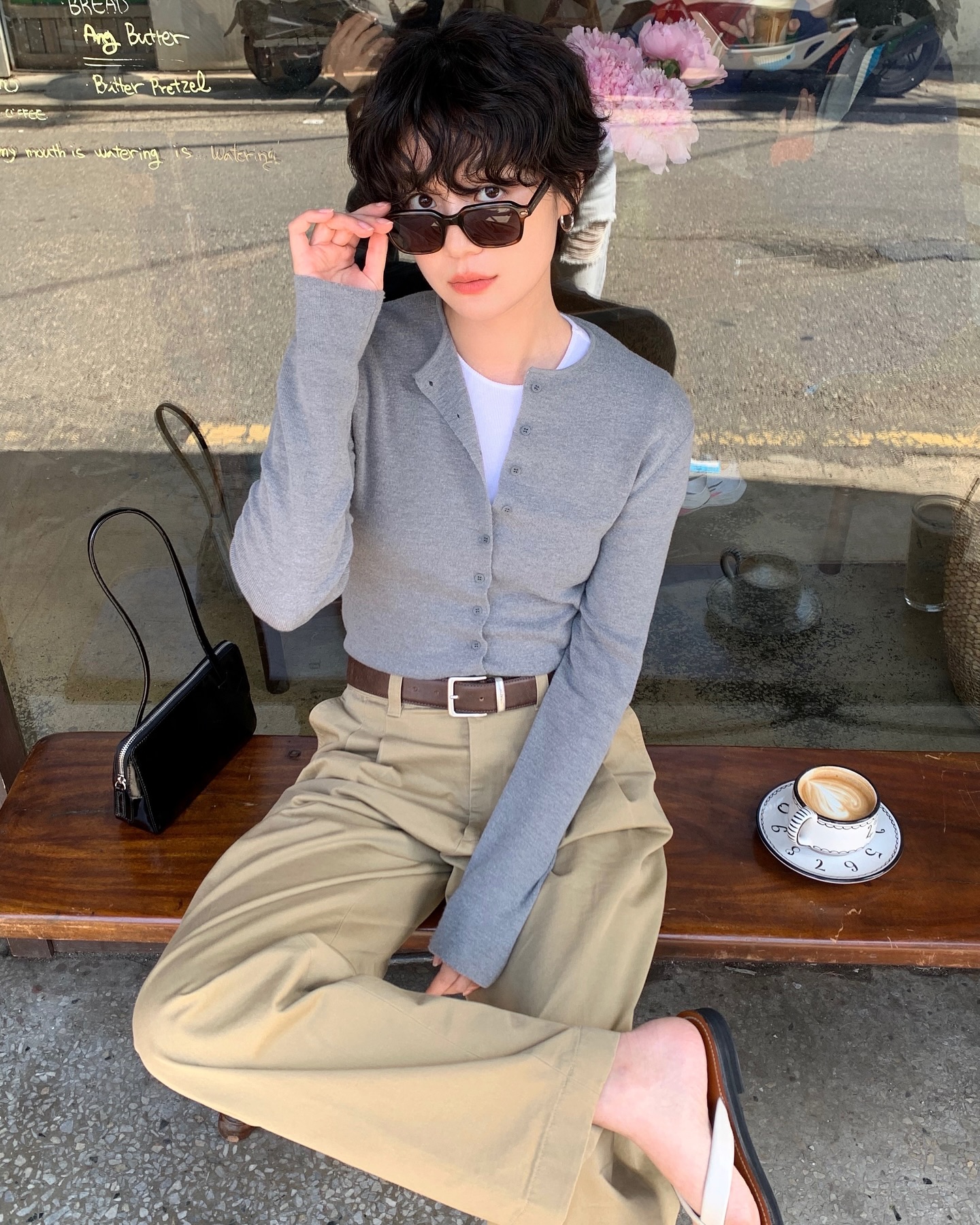 Áo len màu trung tính có 5 cách mặc đơn giản, nhưng sành điệu hết mức- Ảnh 5.