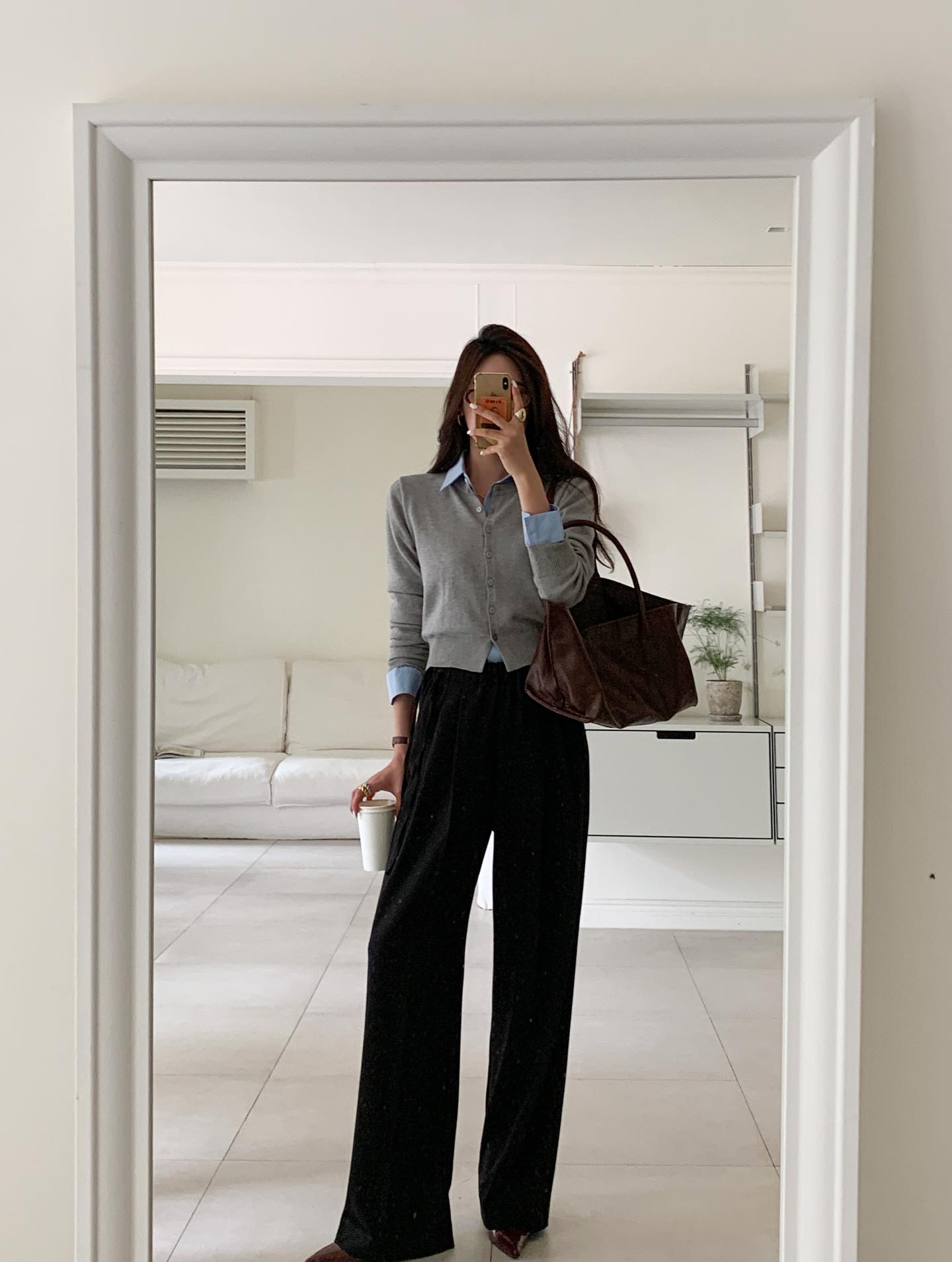 Áo len màu trung tính có 5 cách mặc đơn giản, nhưng sành điệu hết mức- Ảnh 8.