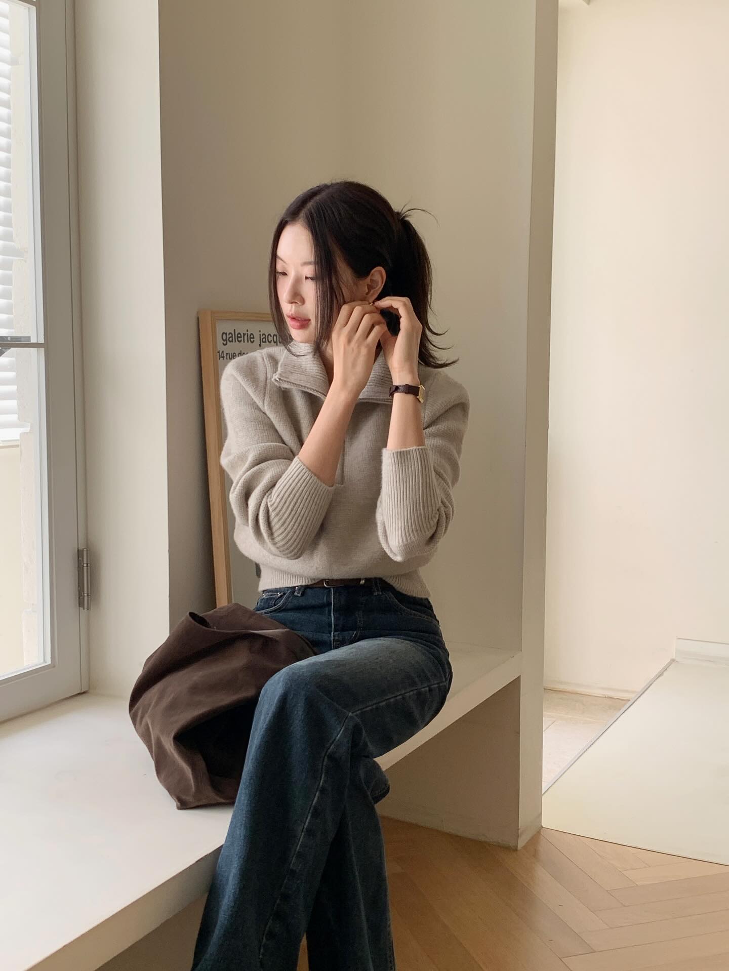 Áo len màu trung tính có 5 cách mặc đơn giản, nhưng sành điệu hết mức- Ảnh 11.