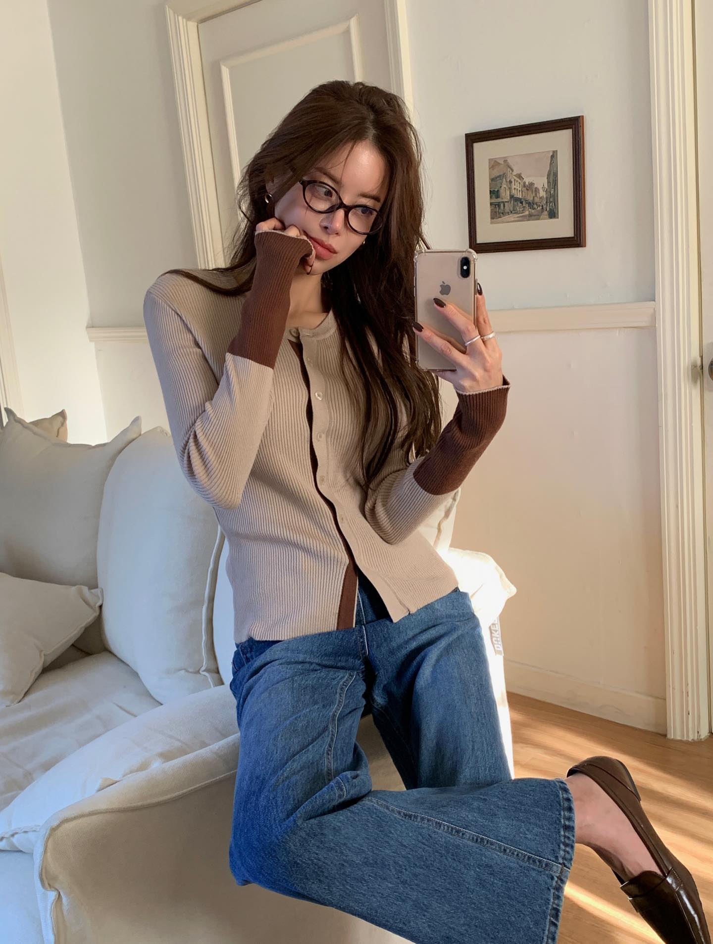 Áo len màu trung tính có 5 cách mặc đơn giản, nhưng sành điệu hết mức- Ảnh 10.