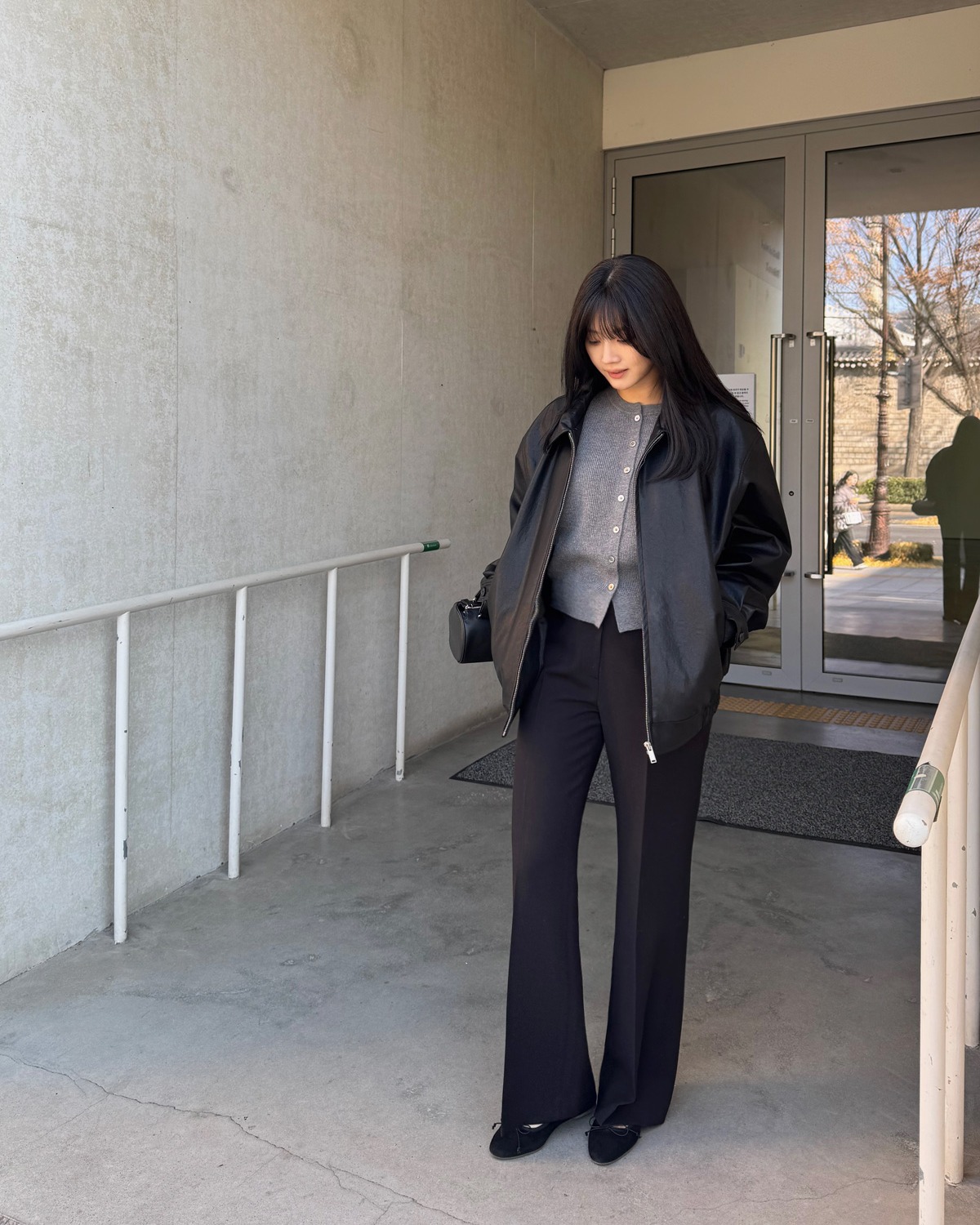 Mẹ tôi ngày xưa là "Hoa khôi công sở", mặc đẹp quanh năm nhờ sắm đủ 5 món đồ này- Ảnh 10.