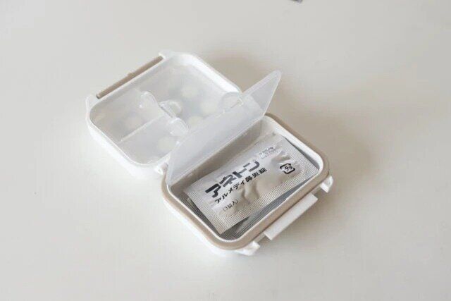 Phụ nữ 40+ nên bỏ 7 món này khỏi túi xách - nhiều người đã thử và bất ngờ vì kết quả- Ảnh 5.