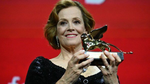 Lần đầu có sao nữ U80 "cưa sừng" đóng cô bé 14 tuổi, ai ngờ được cả thế giới tung hô không ngớt- Ảnh 5.