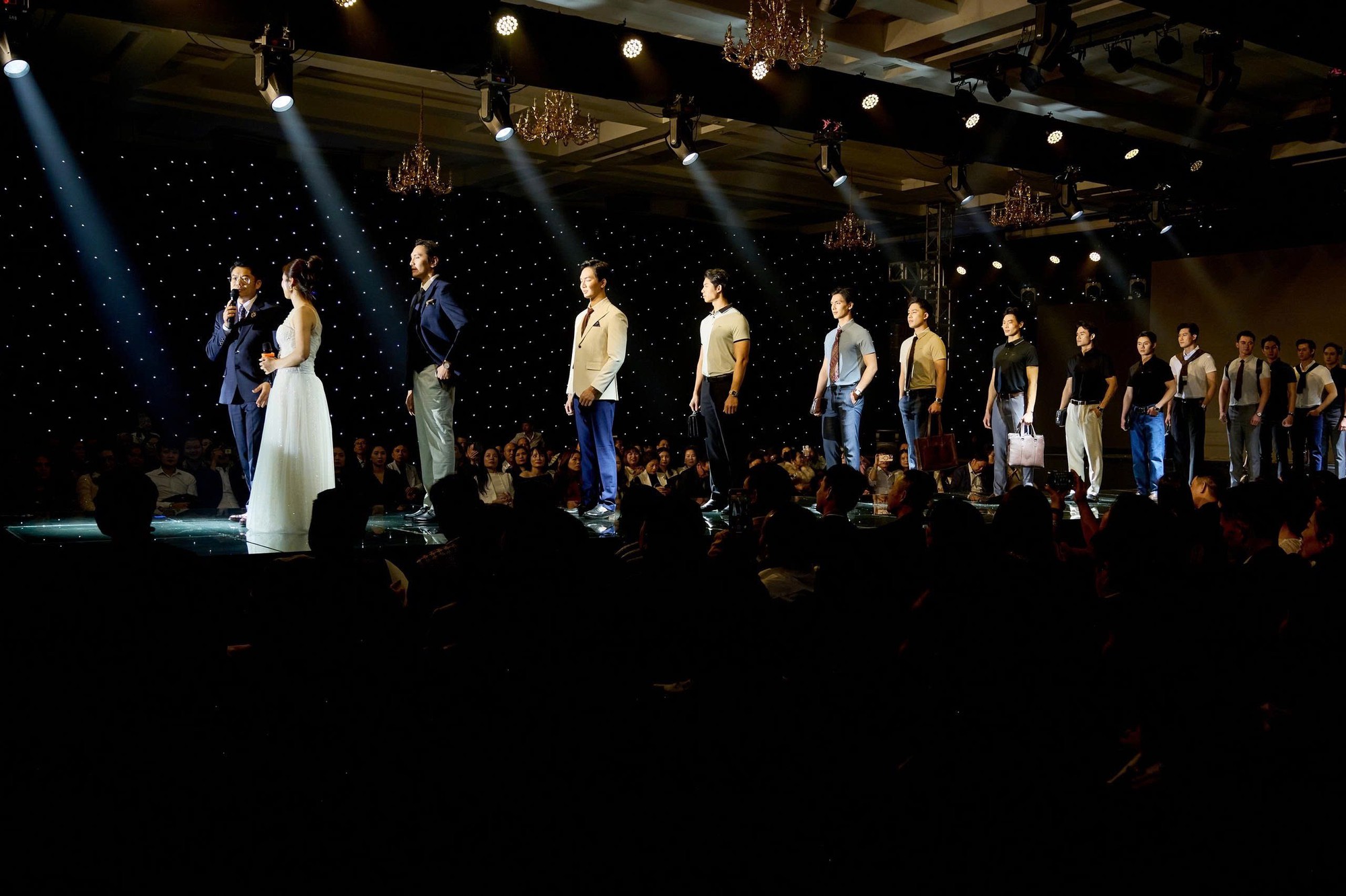 May Cao Nguyễn kỷ niệm 15 năm & fashion show ra mắt BST Xuân Hè 2026 "Green Flag"- Ảnh 3.