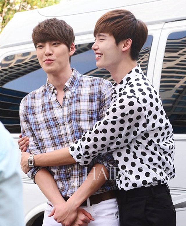 Vì sao bạn trai tin đồn quyết không dự đám cưới Kim Woo Bin?- Ảnh 2.