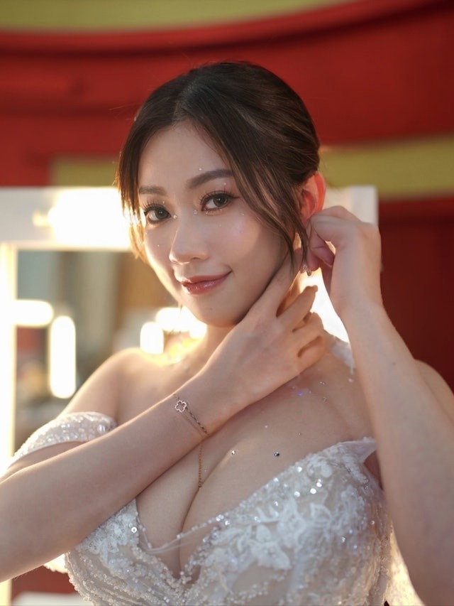 Mỹ nhân gen Z tên Linh trả giá đắt vì mặc phản cảm, hở nửa vòng 1 "nhức mắt"- Ảnh 3.