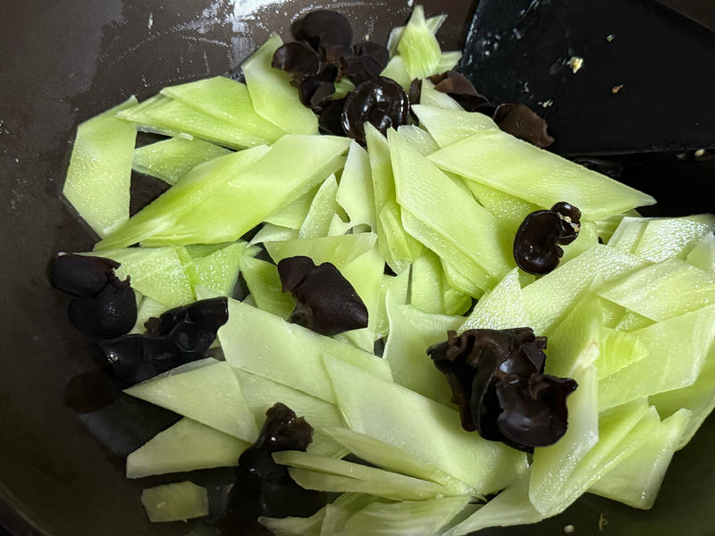 Bữa cơm nhà thêm thịnh soạn và ấm áp, ai cũng khen ngon miệng và hoàn hảo khi có 3 món ăn này- Ảnh 11.