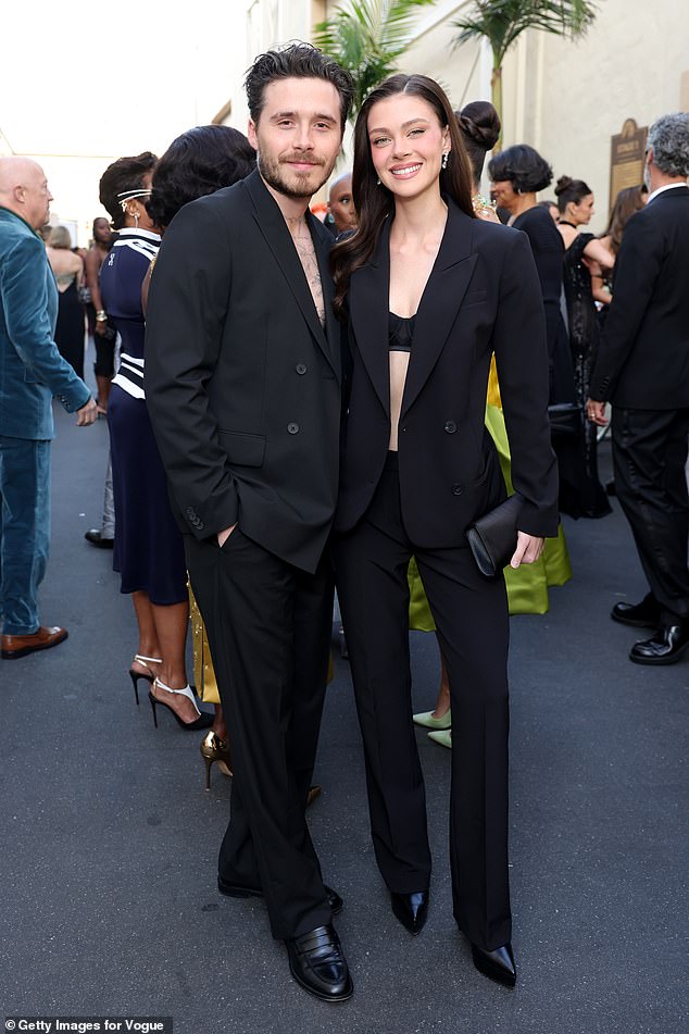 Cạn lời: Vợ chồng Beckham thức dậy và phát hiện mình bị con cả bất hiếu... block thẳng tay!- Ảnh 2.