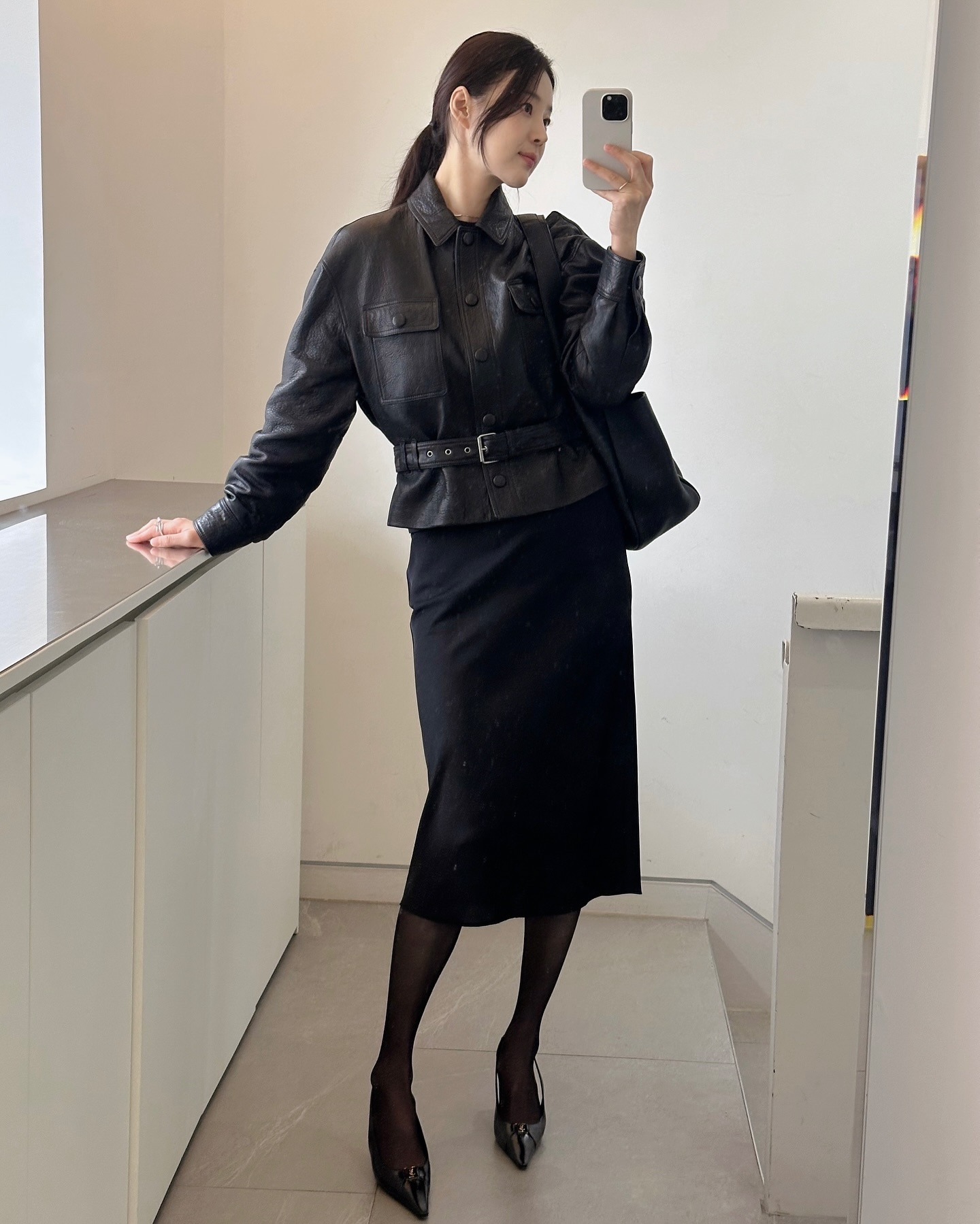 5 món thời trang hack tuổi "đỉnh của đỉnh" dành cho phụ nữ ngoài 40, quan trọng là vẫn rất sang- Ảnh 1.