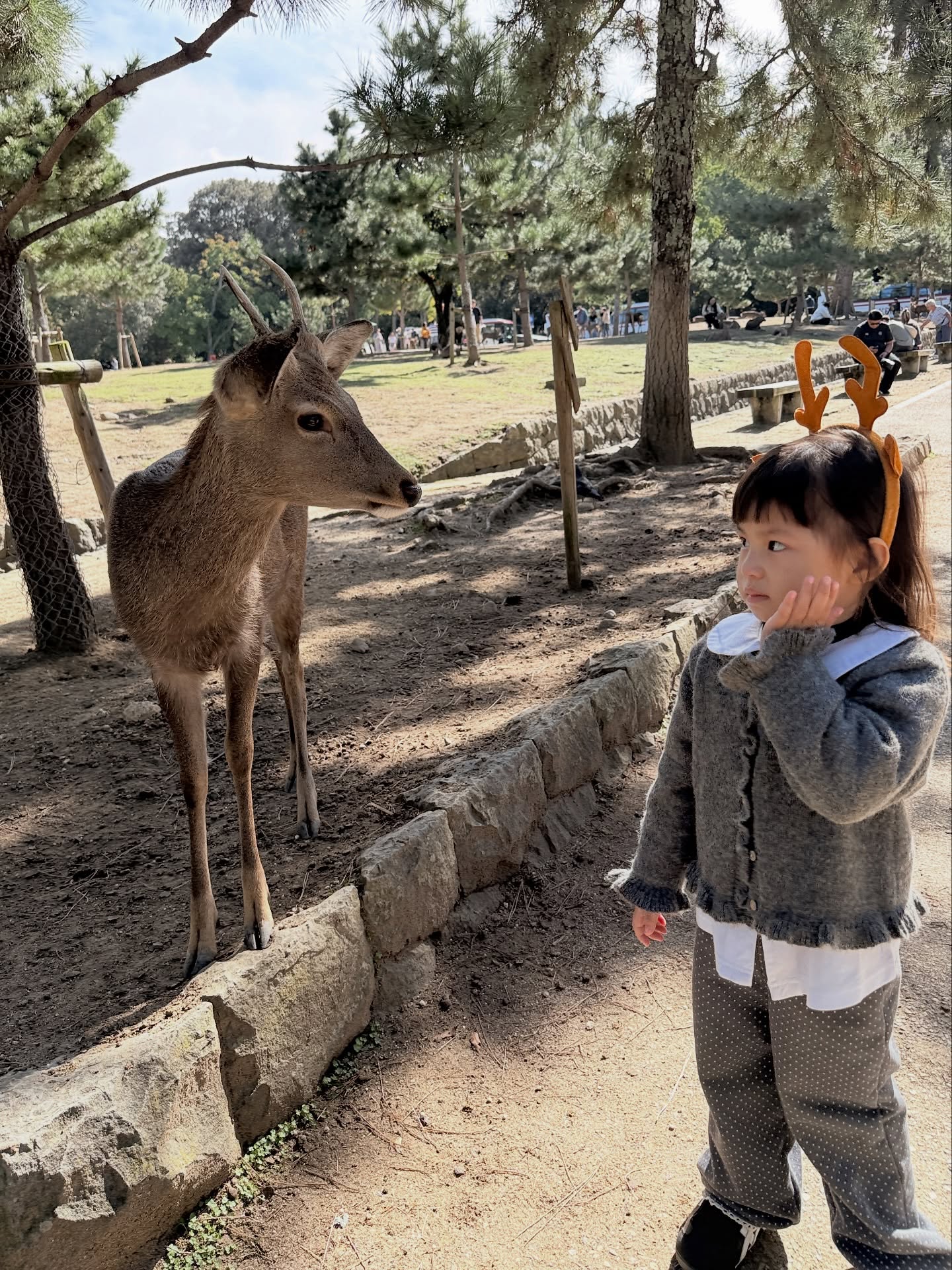 Giáng sinh của gia đình Pam Yêu Ơi: Trang phục “không đụng hàng” và status gây chú ý của mẹ Salim- Ảnh 7.