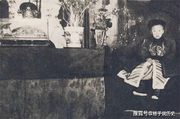 Hoàng hậu ở ngôi lâu nhất nhà Thanh: Không một đêm thị tẩm trong 20 năm, được lịch sử gọi là "hiền nhân"- Ảnh 2.