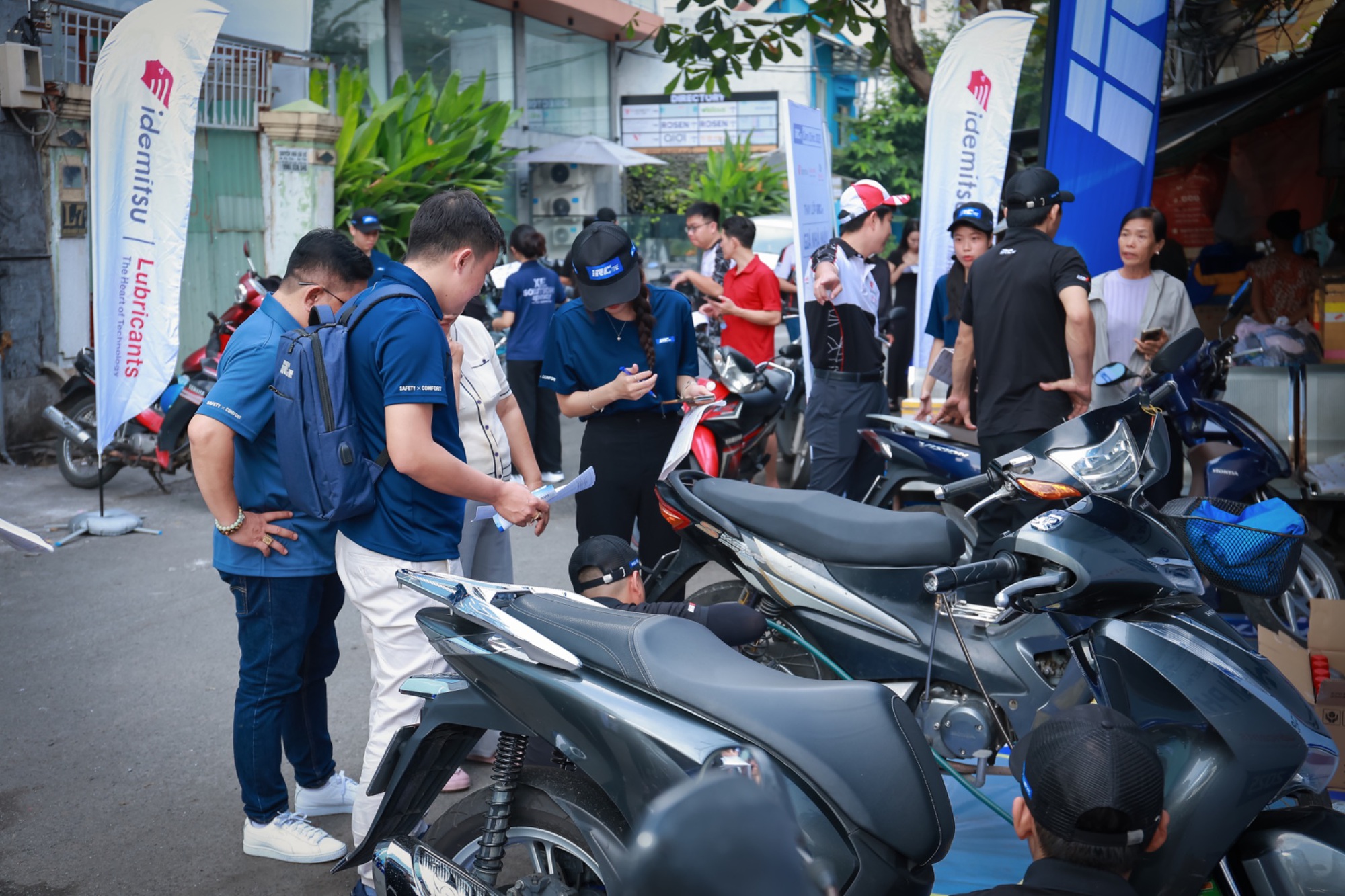 IRCtire CARE CLINIC 2025 đến TP.HCM: Ngày hội chăm sóc xe máy miễn phí- Ảnh 1.