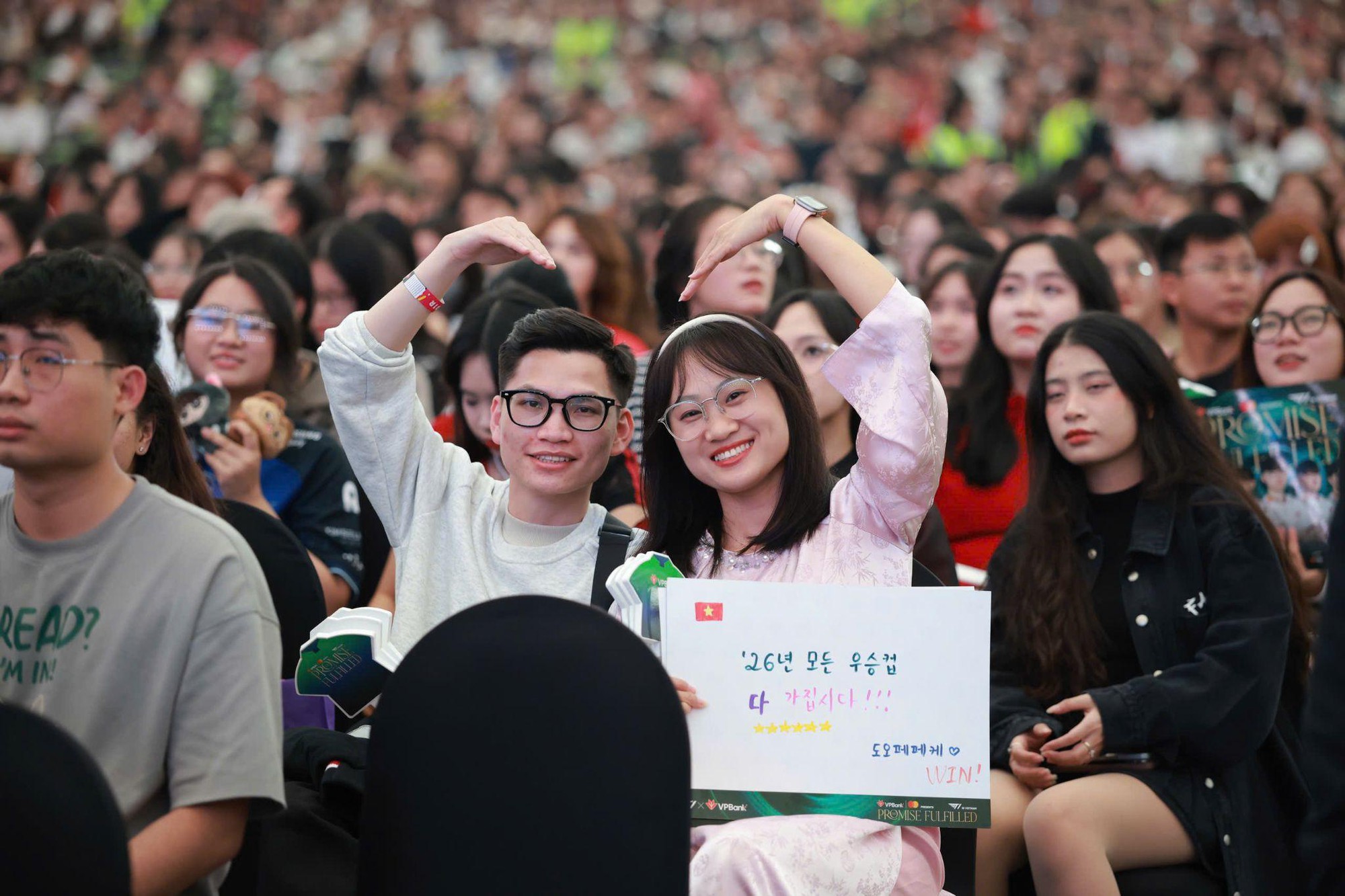 Giây phút bùng nổ khi Faker chào fan bằng tiếng Việt- Ảnh 6.