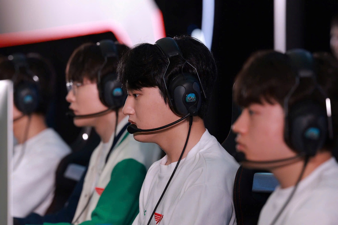 Giây phút bùng nổ khi Faker chào fan bằng tiếng Việt- Ảnh 8.