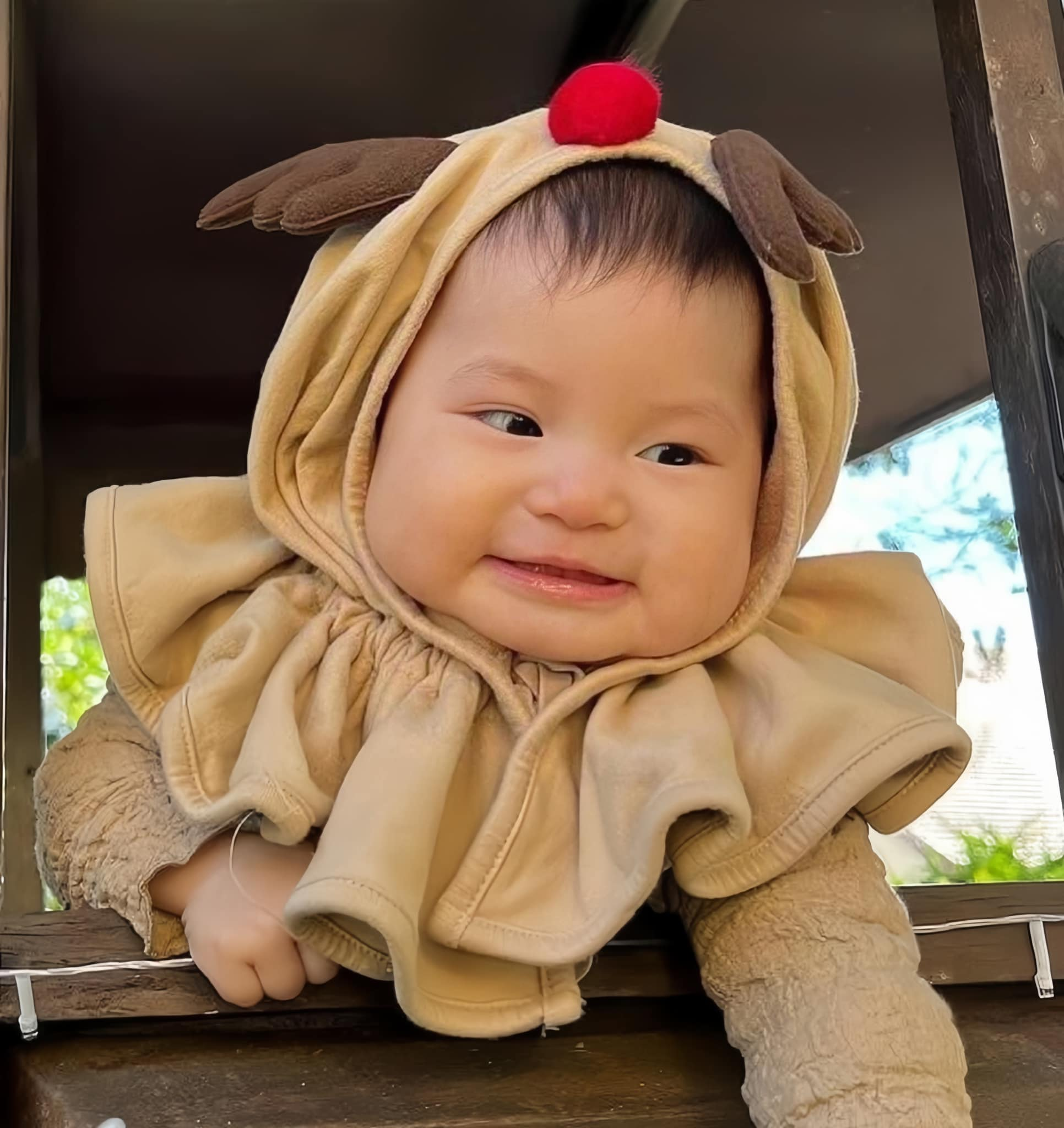 Giáng sinh của gia đình Pam Yêu Ơi: Trang phục “không đụng hàng” và status gây chú ý của mẹ Salim- Ảnh 16.